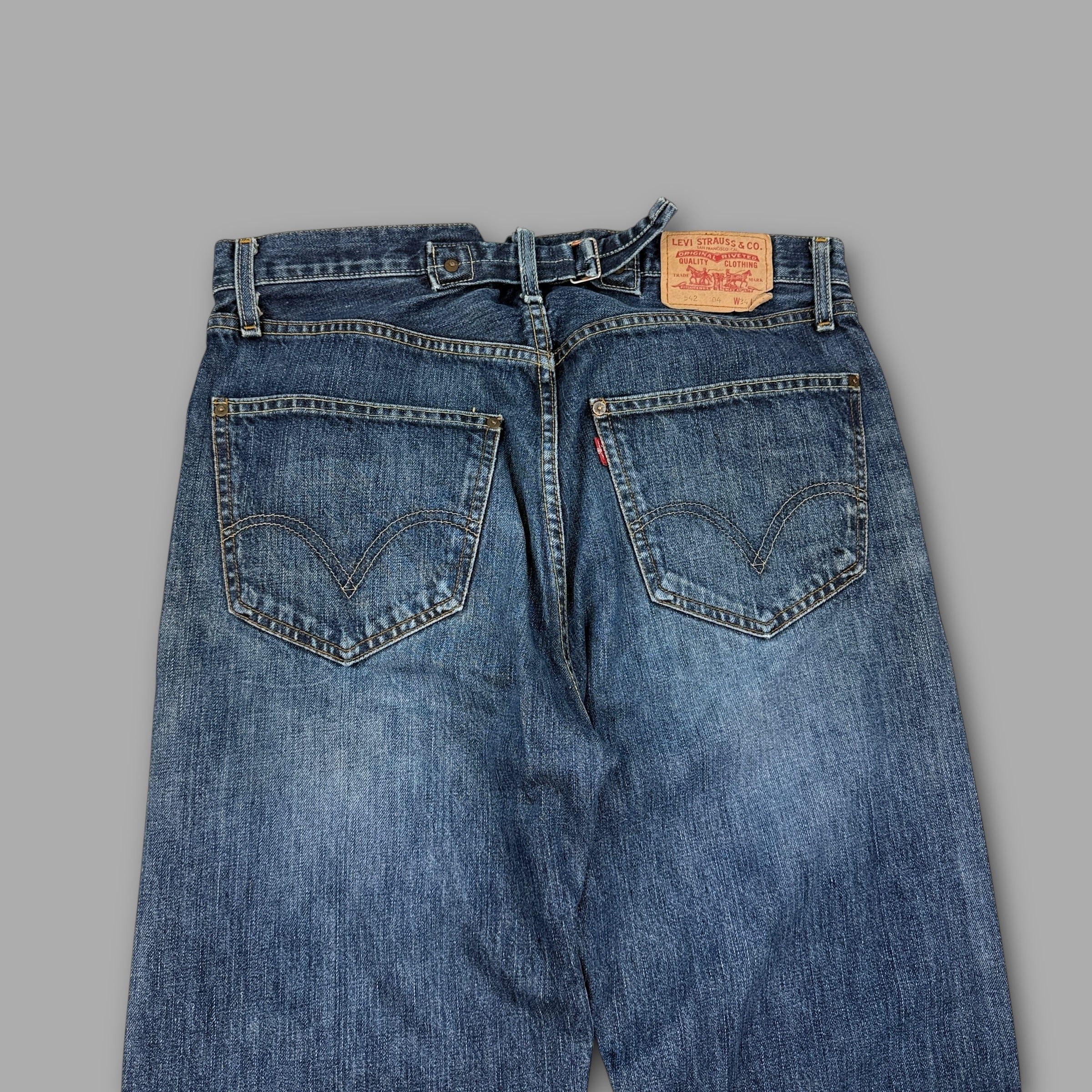 Levi's 542 denim bootcut jeans (L)