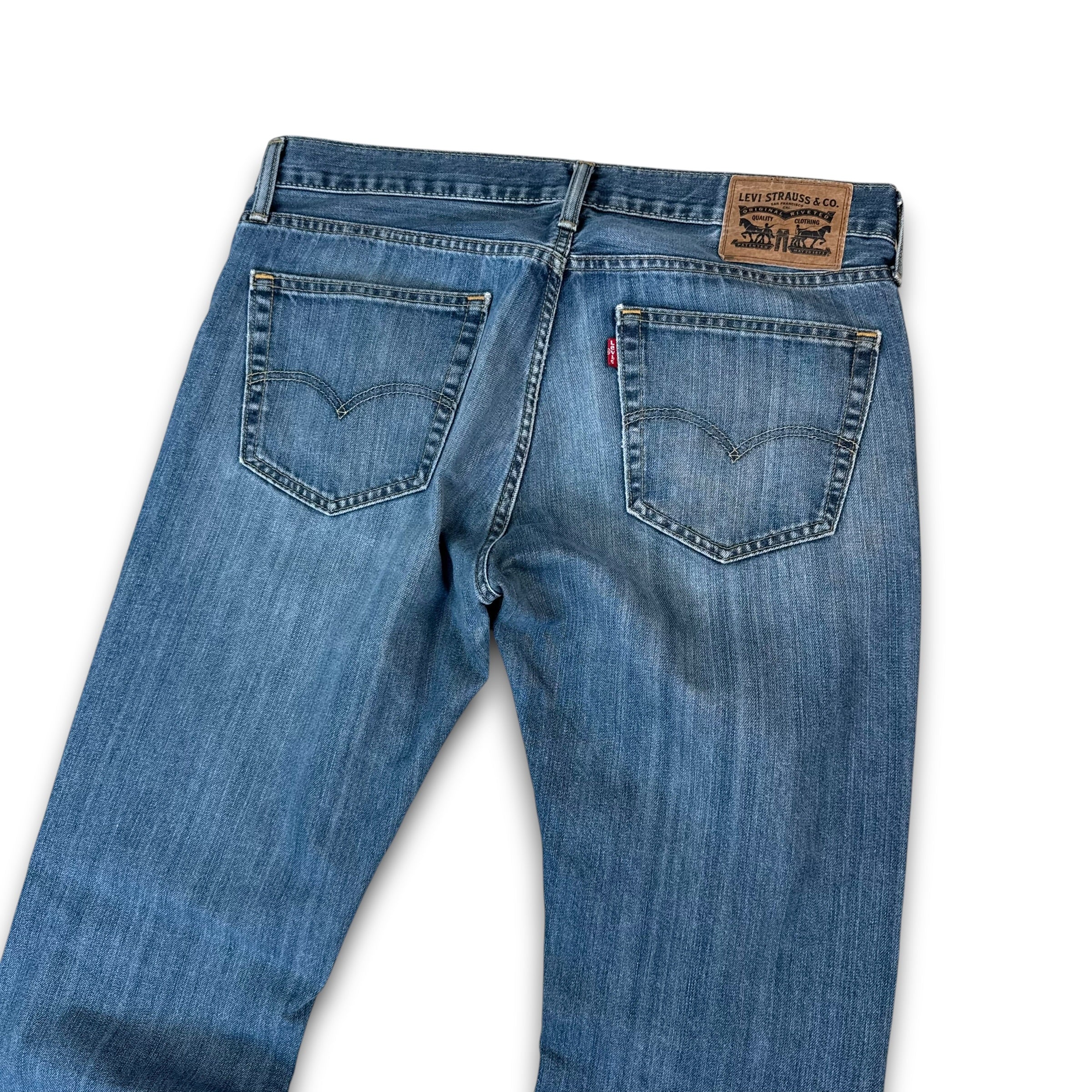 Levi's 2000's relaxed denim bootcut jeans (M)