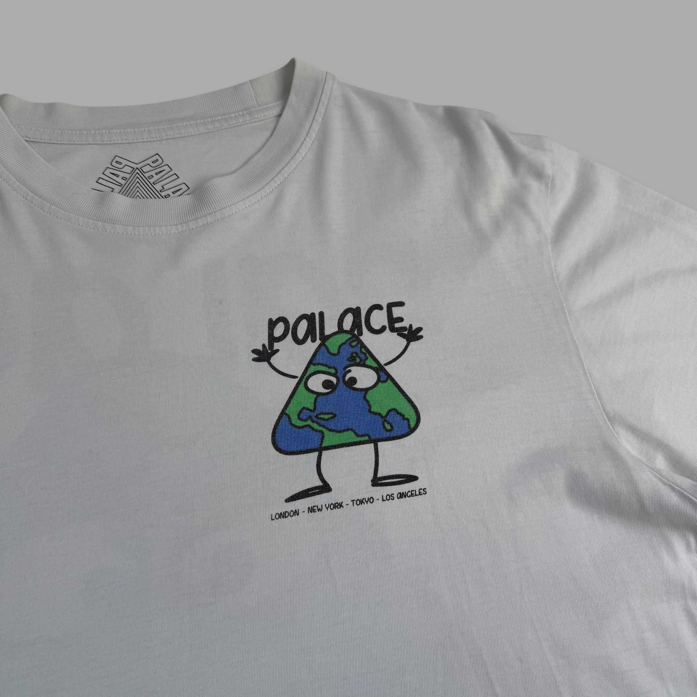 Palace globlerone tri- ferg tee (XL)