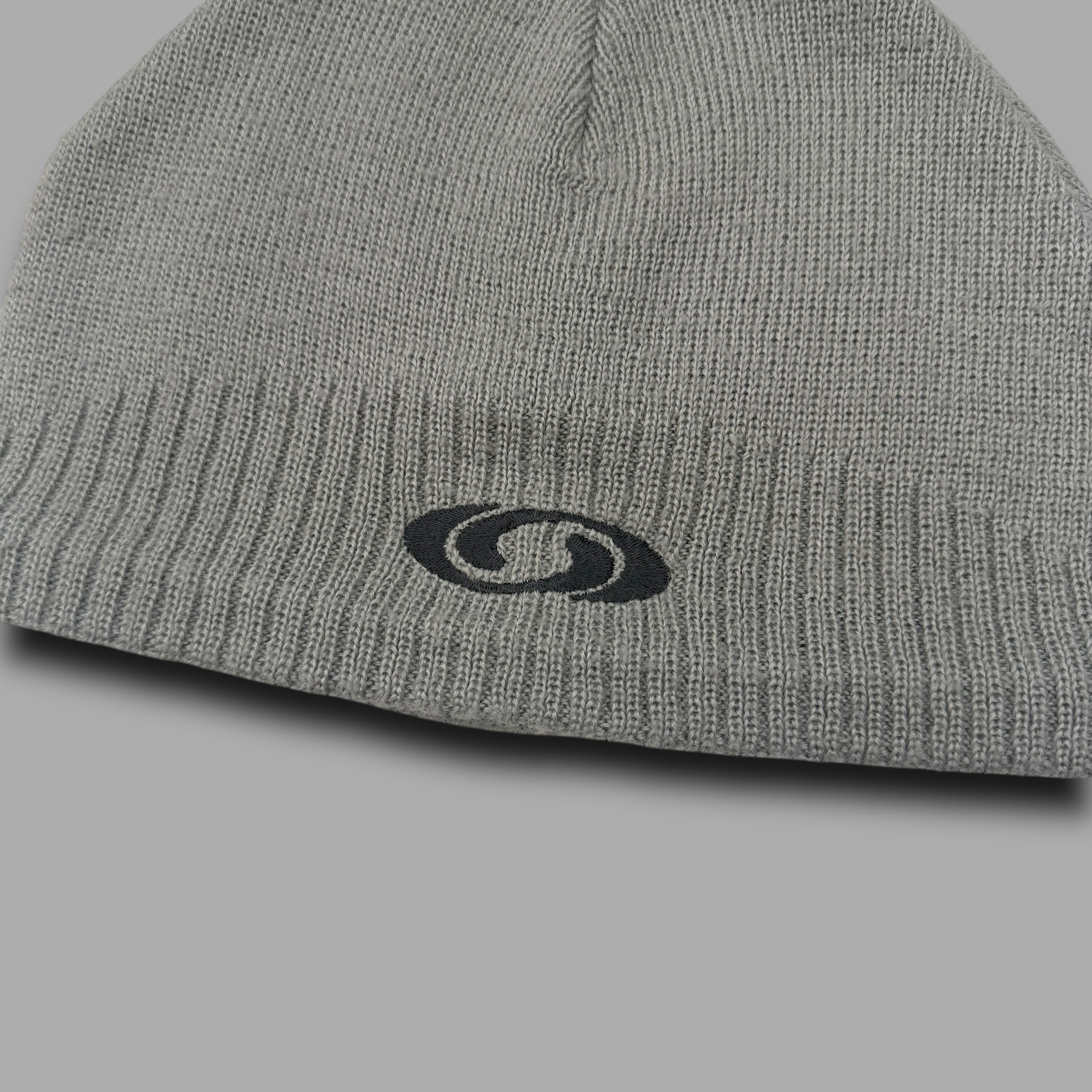 Salomon 2004 embroidered graphic beanie (OS)
