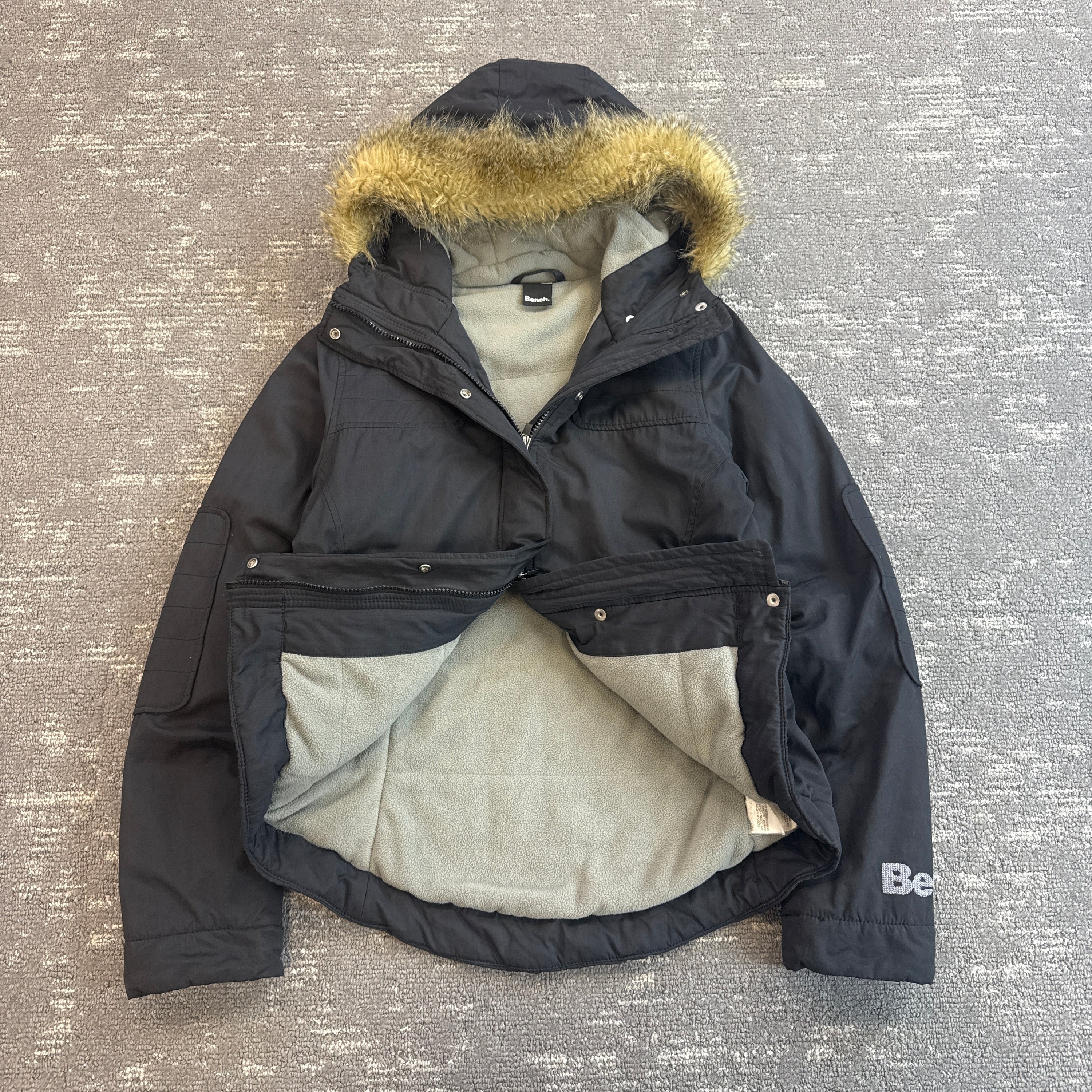 Bench 2000's technical fleece lined fur hood cropped jacket (M) wms