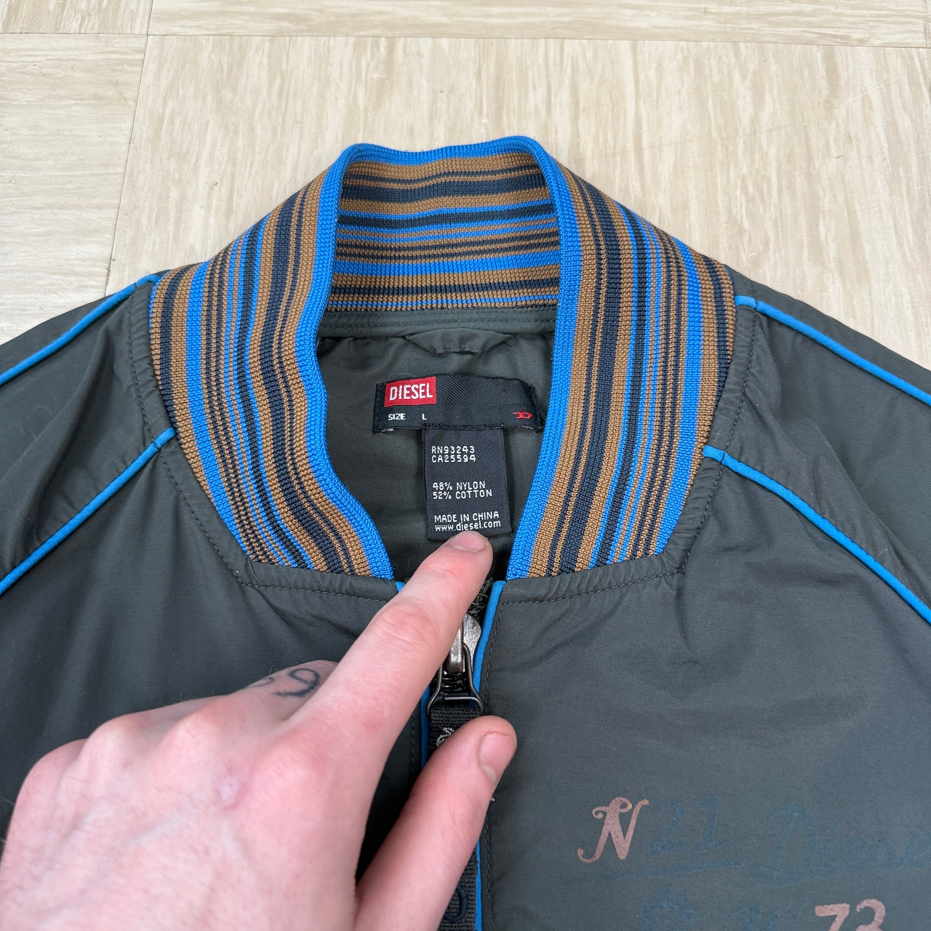 Diesel 2000's technical pipelined zip up nylon jacket (L)
