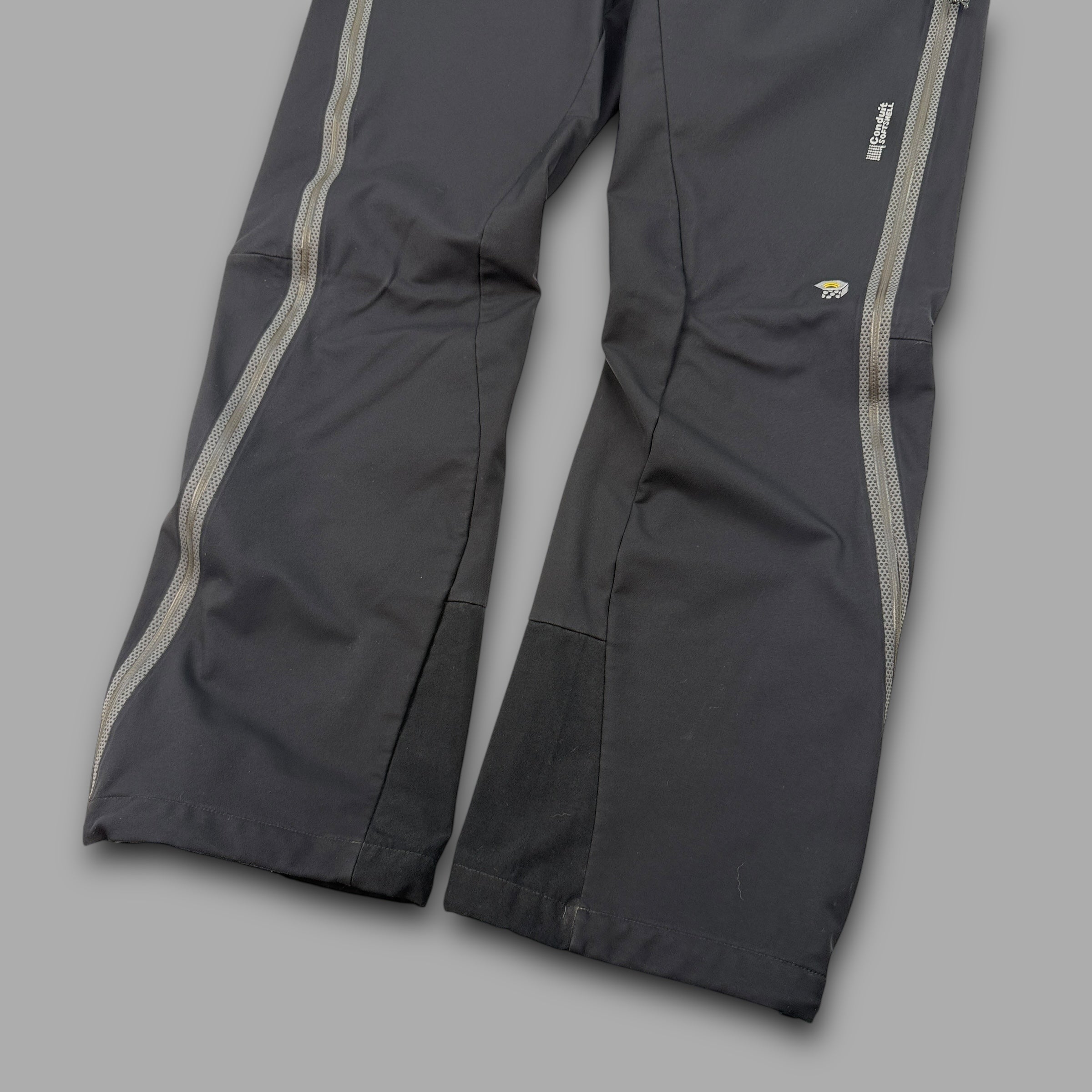 Mountain hardwear 2000's technical taped seams conduit softshell bottoms (S-M) wms