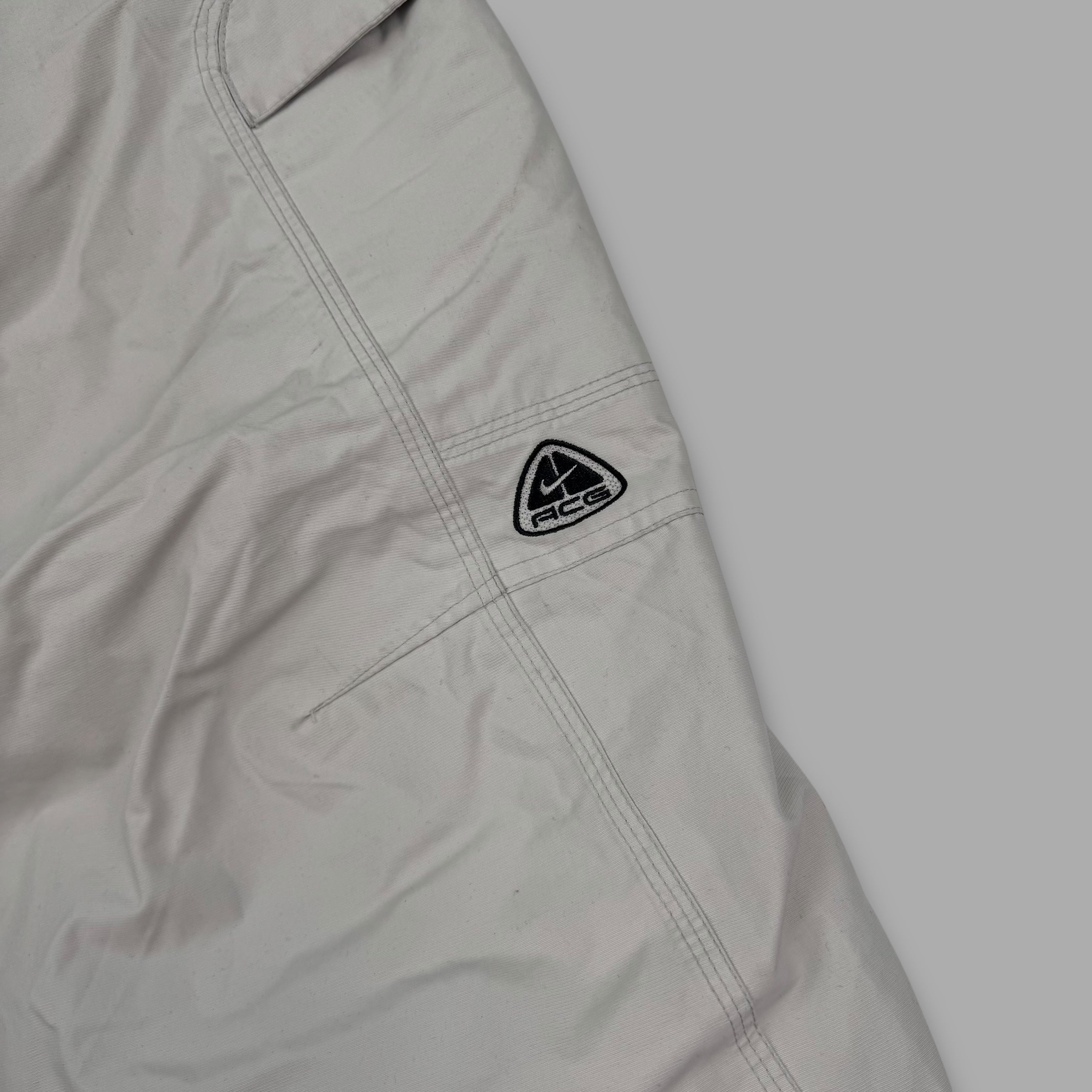 Nike ACG 2000's technical baggy cargo ski sallopettes (M)