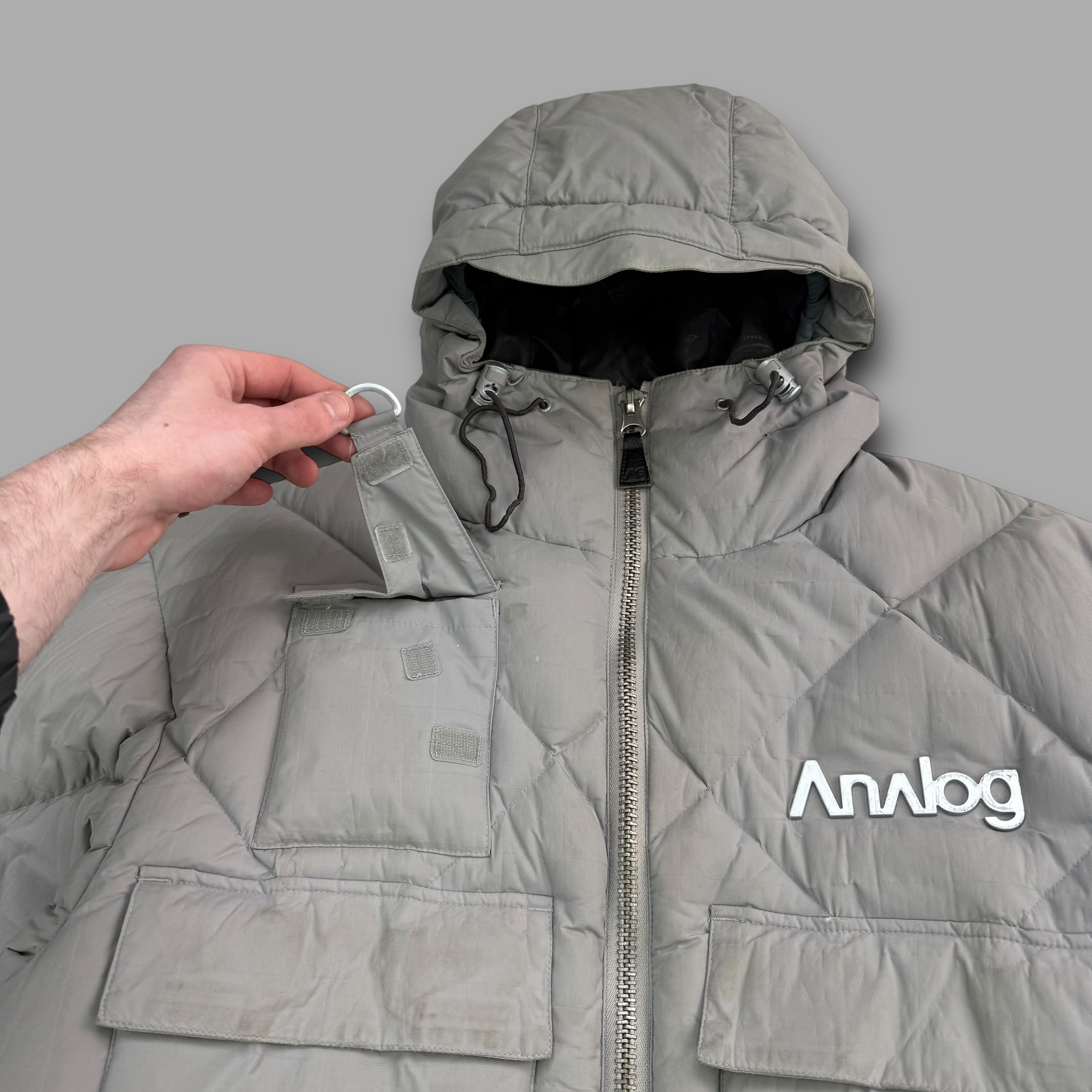 Burton analog 2000's panelled diamond stitch downfilled multi-pocket puffer jacket (M)