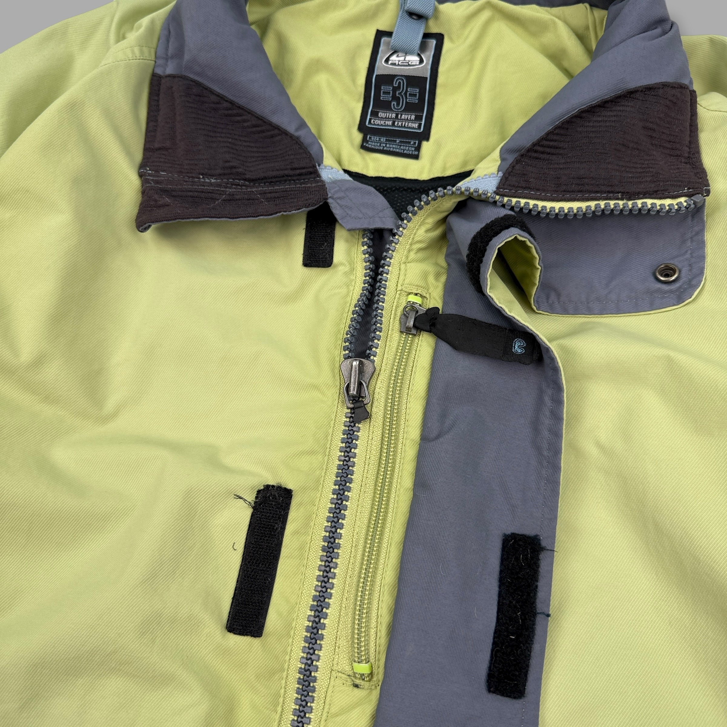 Nike ACG 2000's technical dual pocket softshell jacket (S)