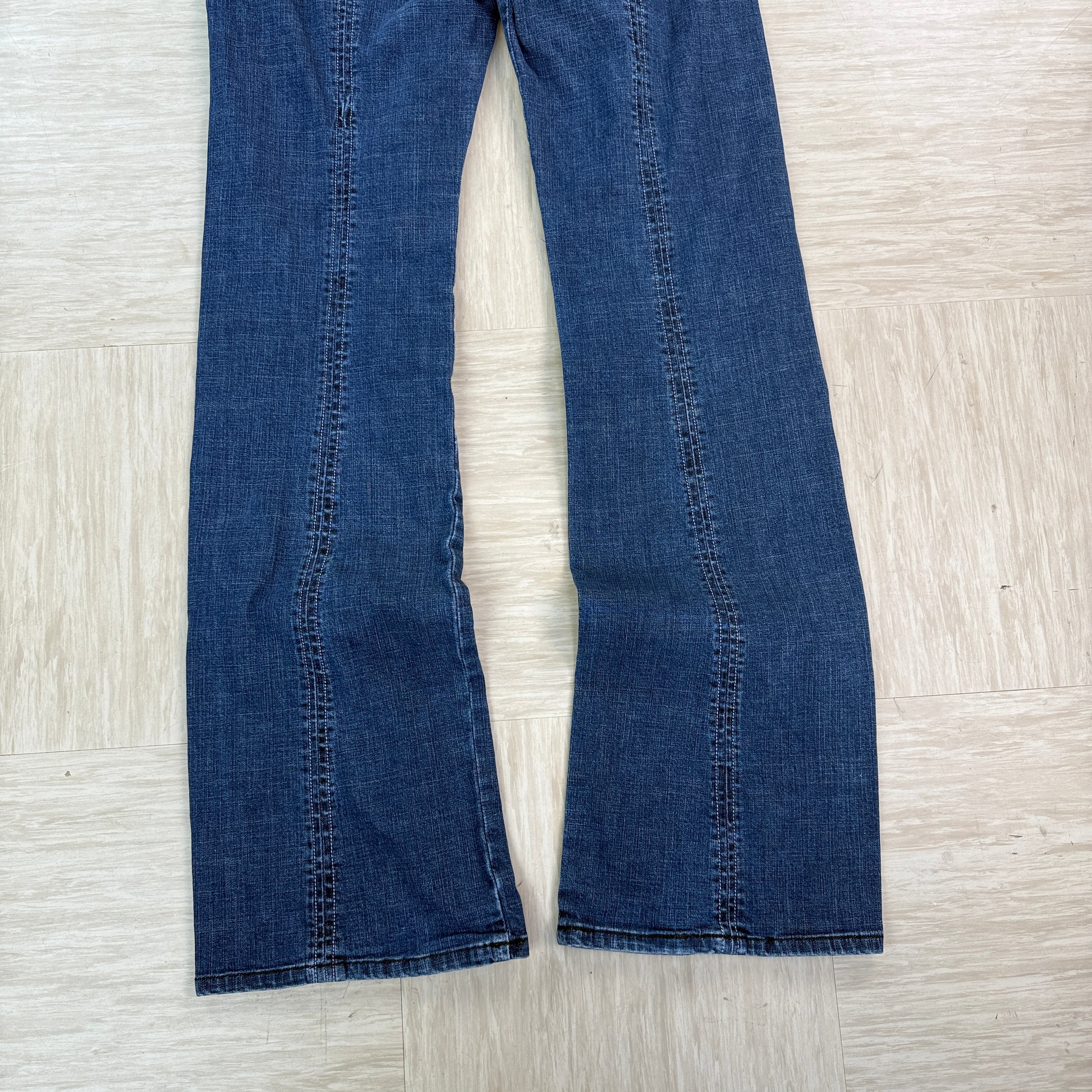 Diesel 2000's low waisted relaxed bootcut jeans (S)