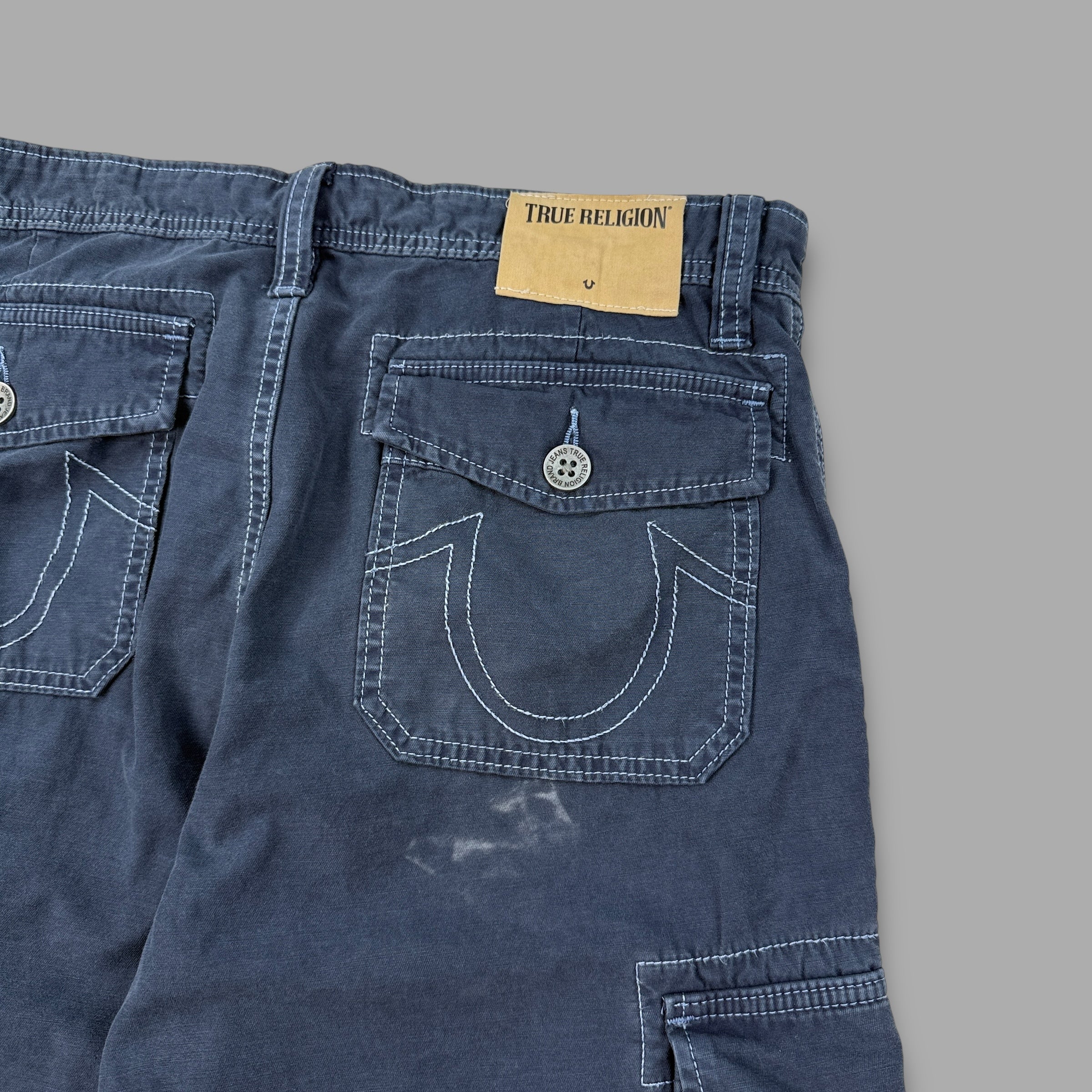 True religion 2000's embroidered baggy shorts (S)