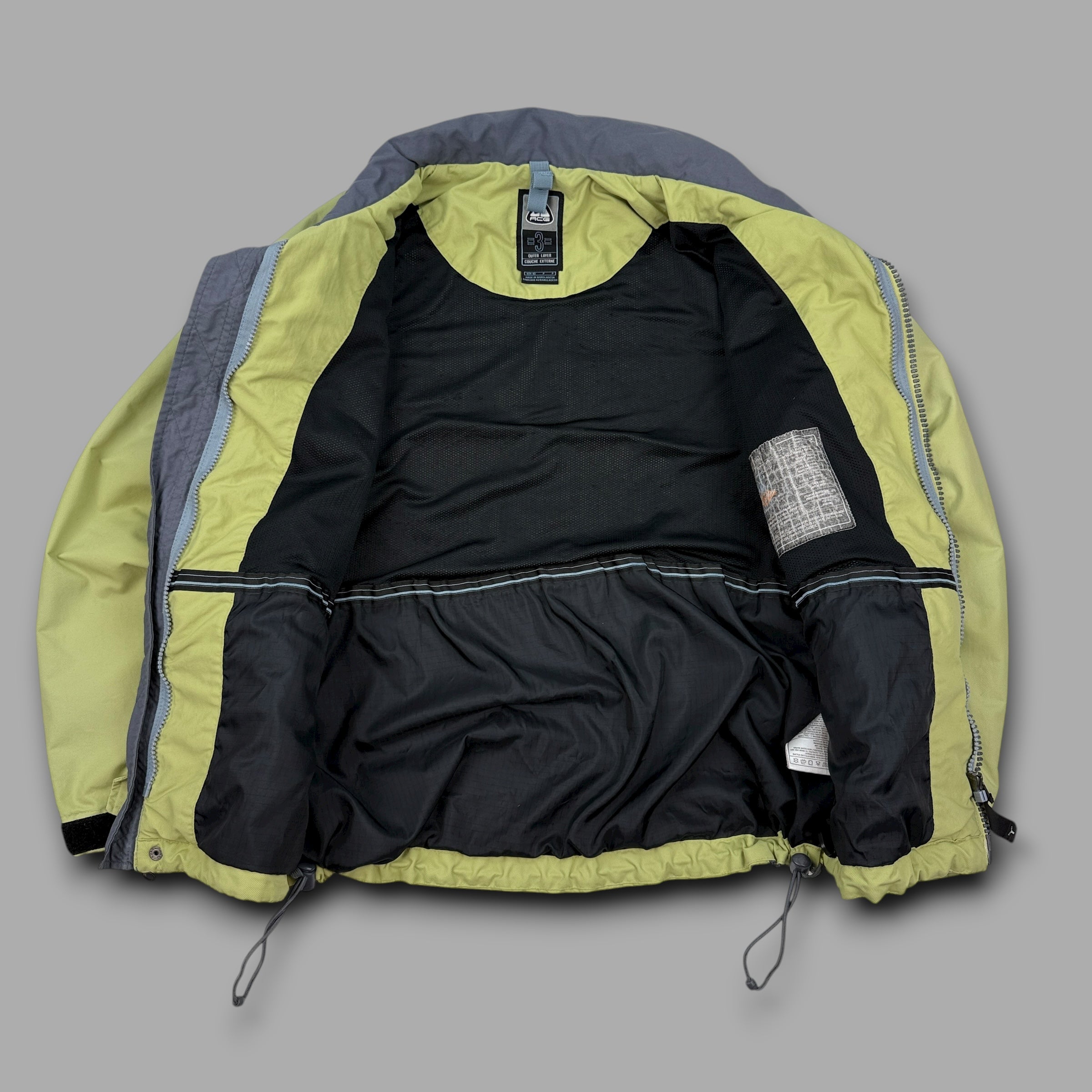 Nike ACG 2000's technical dual pocket softshell jacket (S)