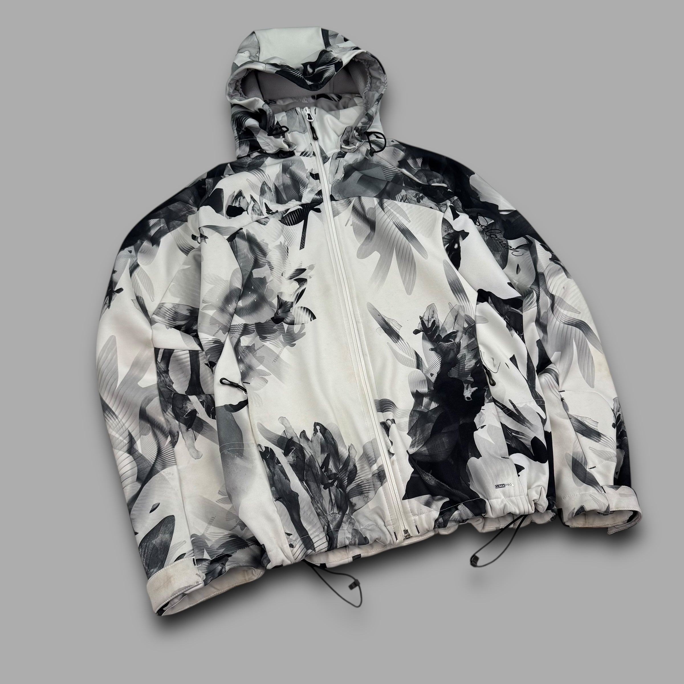 Salomon 2011 technical monogram floral softshell ski jacket (L) wms