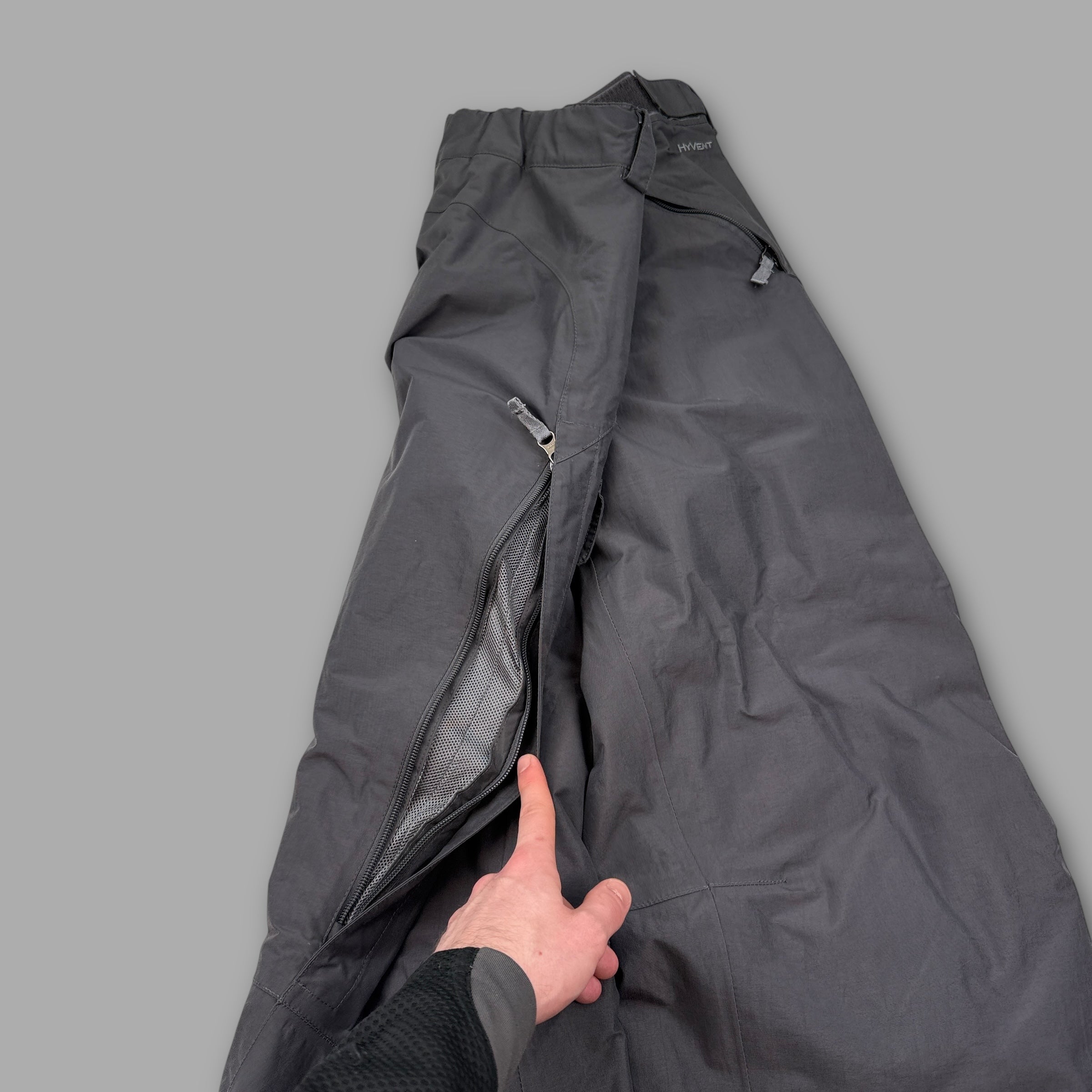 The north face 2006 technical cargo baggy ski sallopettes (M)