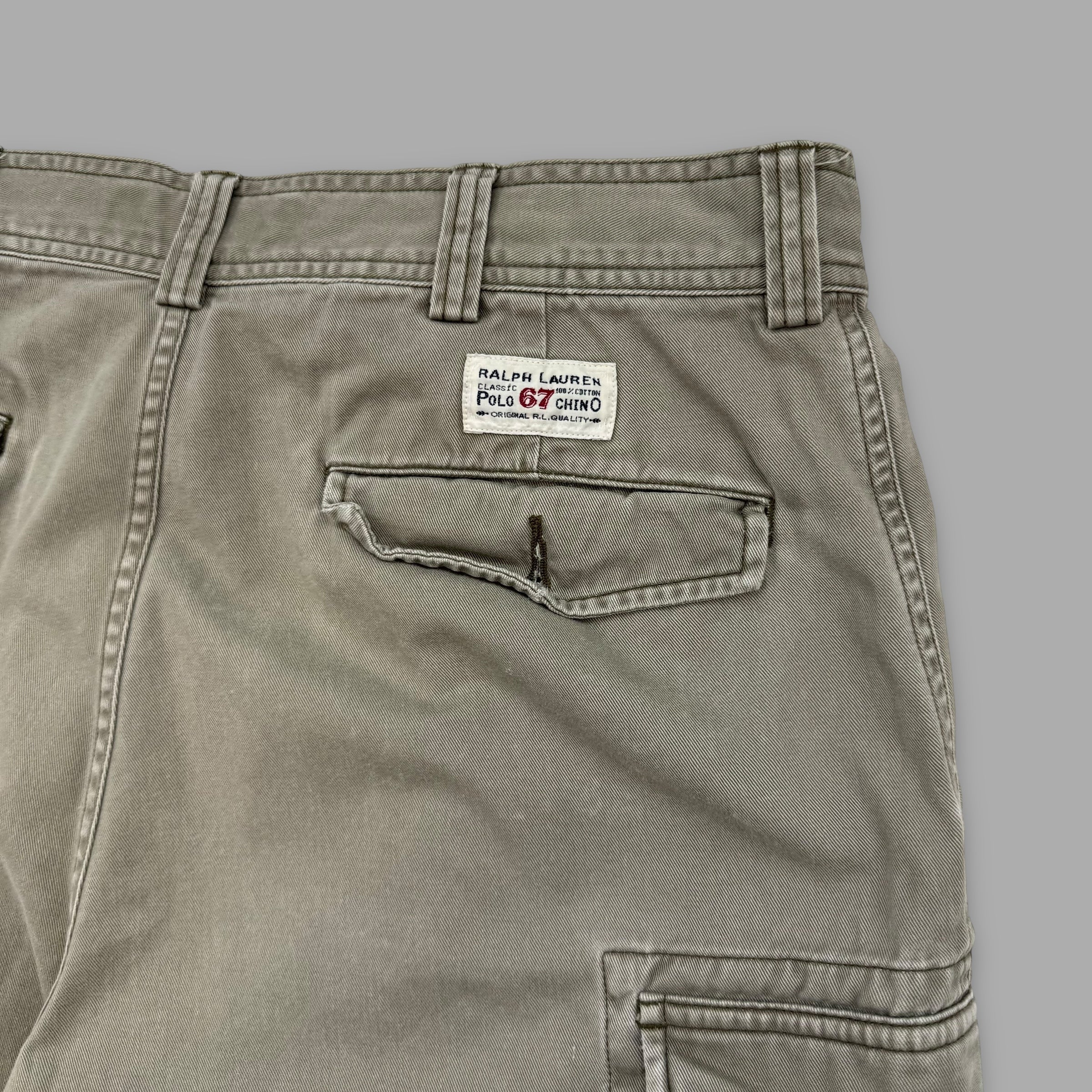 Ralph lauren 2000's baggy cargo shorts (M)