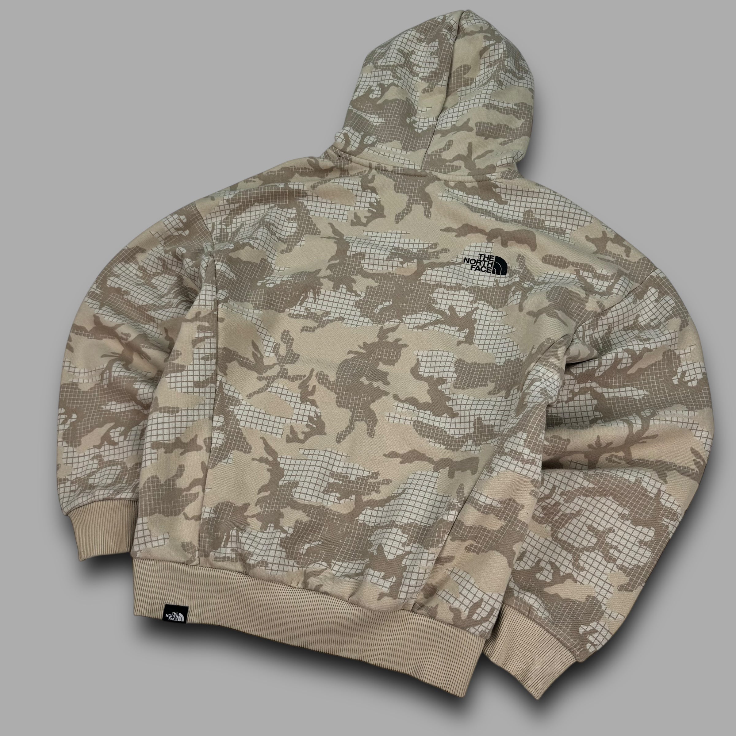 The north face 2022 graphic spellout camo hoodie (M) wms