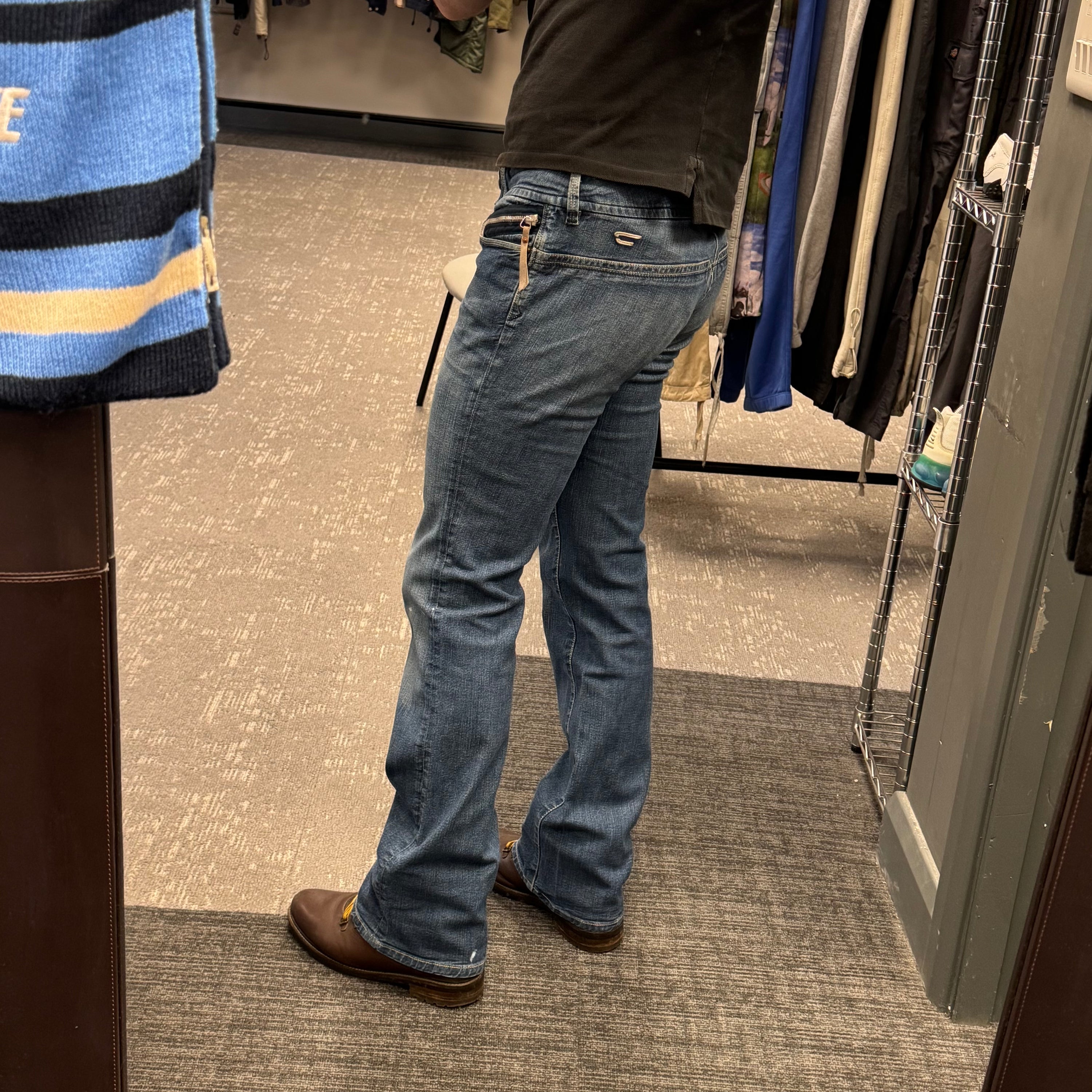 Diesel 2000's fitted lowrise bootcut jeans (S-M)