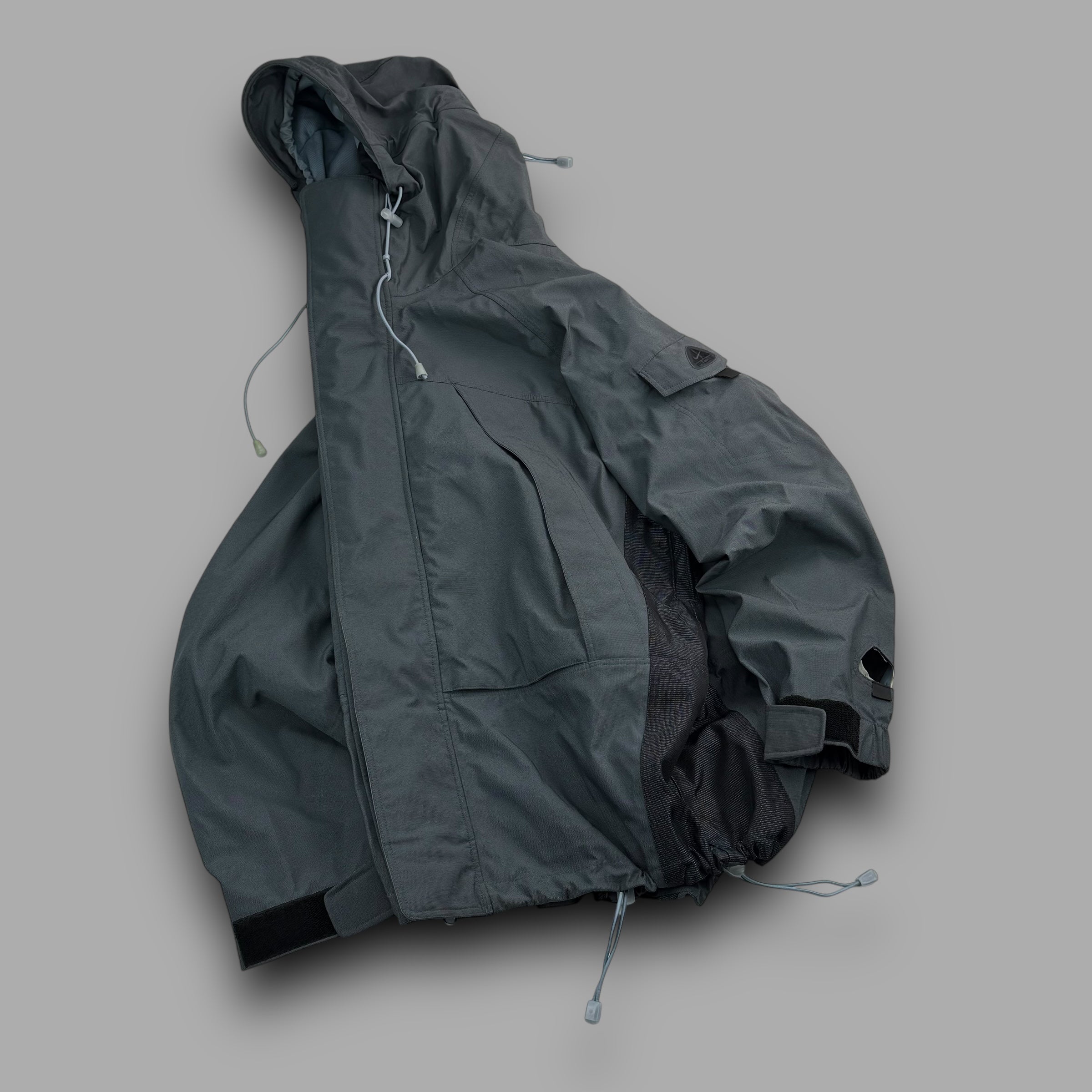 ジャケット・アウター 00s nike acg tech shell jacket archive 00s nike acg tech shell jacket archiveの通販 by an☆shop｜ラクマ