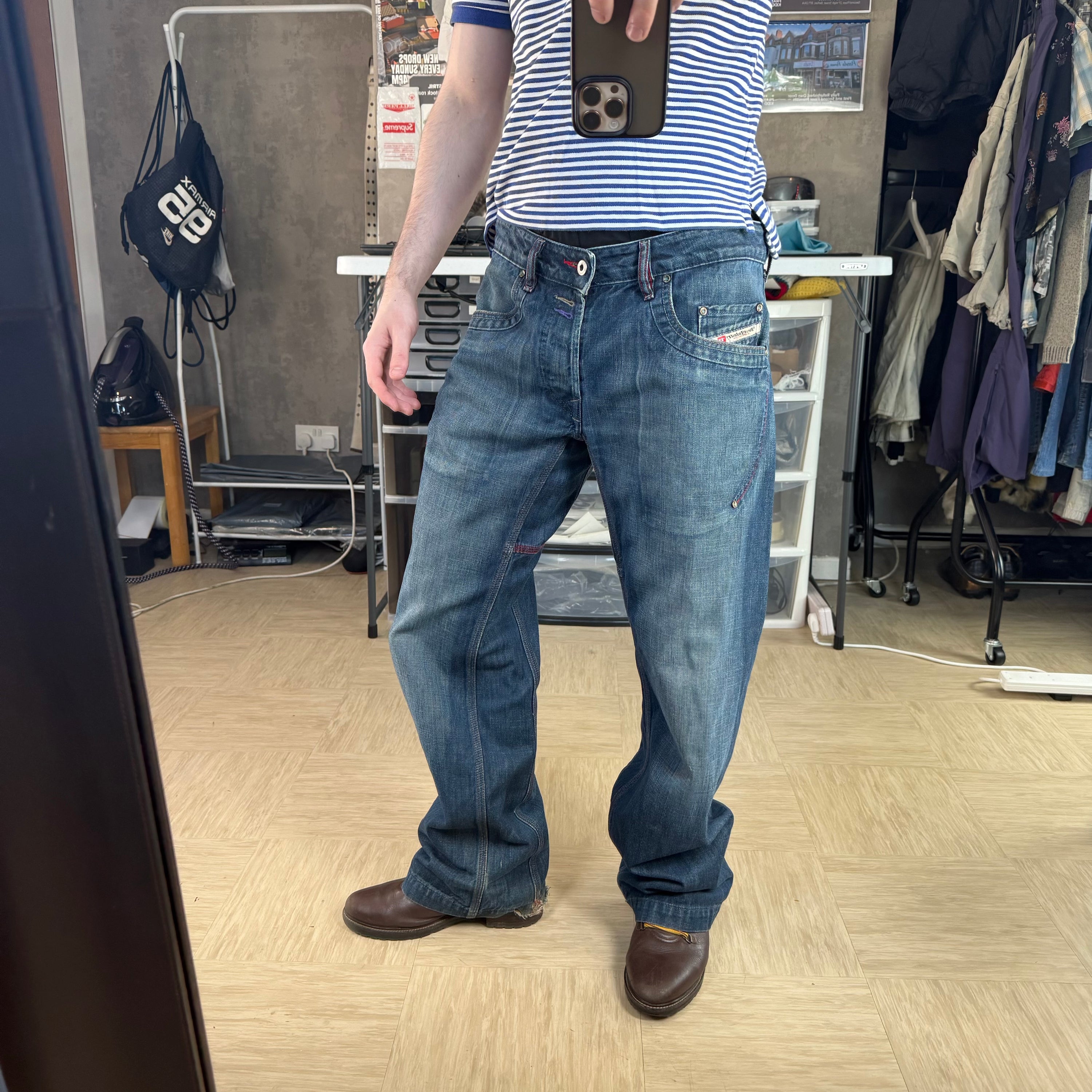 Diesel 2004 relaxed bootcut embroidered denim jeans (S)