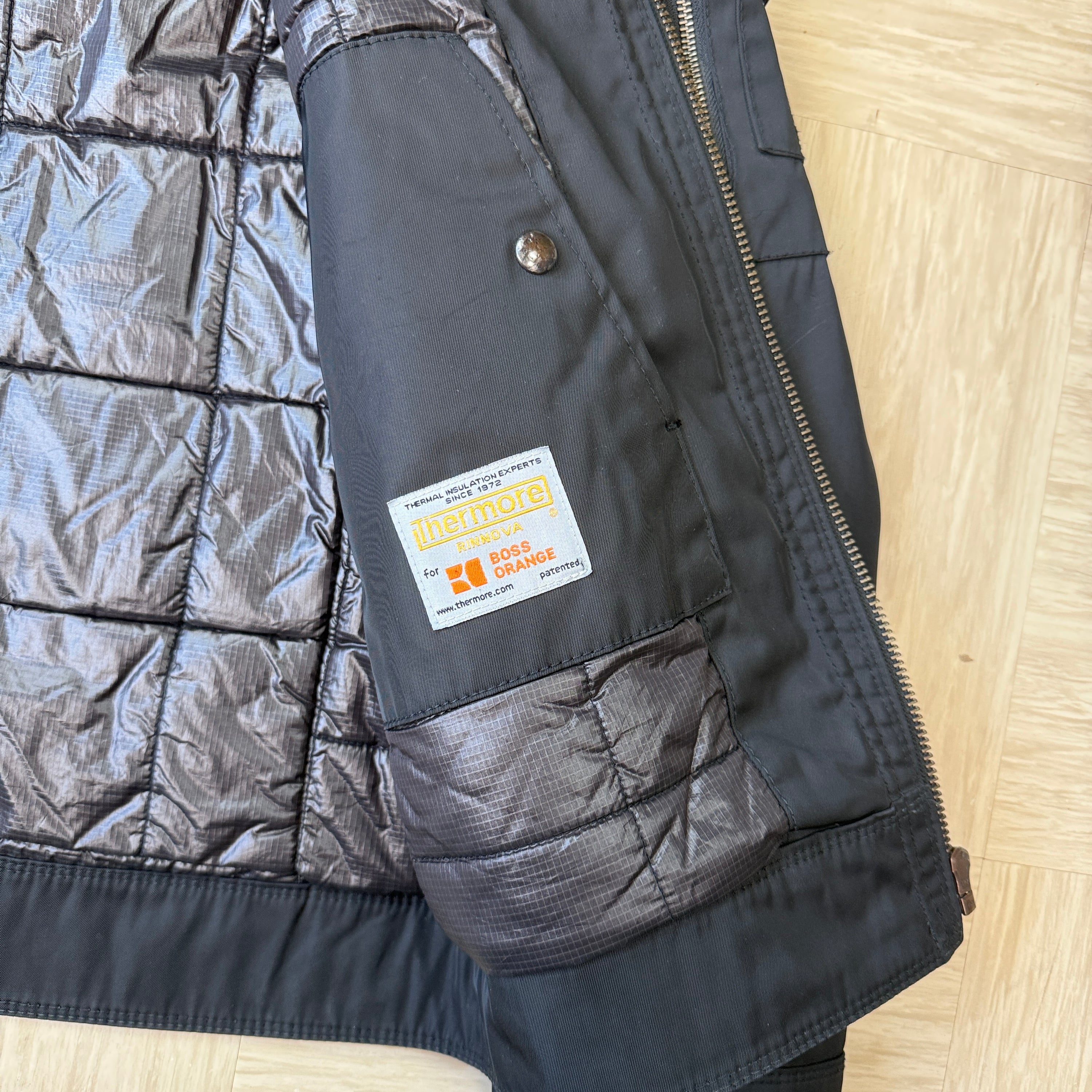 Hugo boss 2000's orange tab technical thermor nylon bomber jacket with fur hood (L)