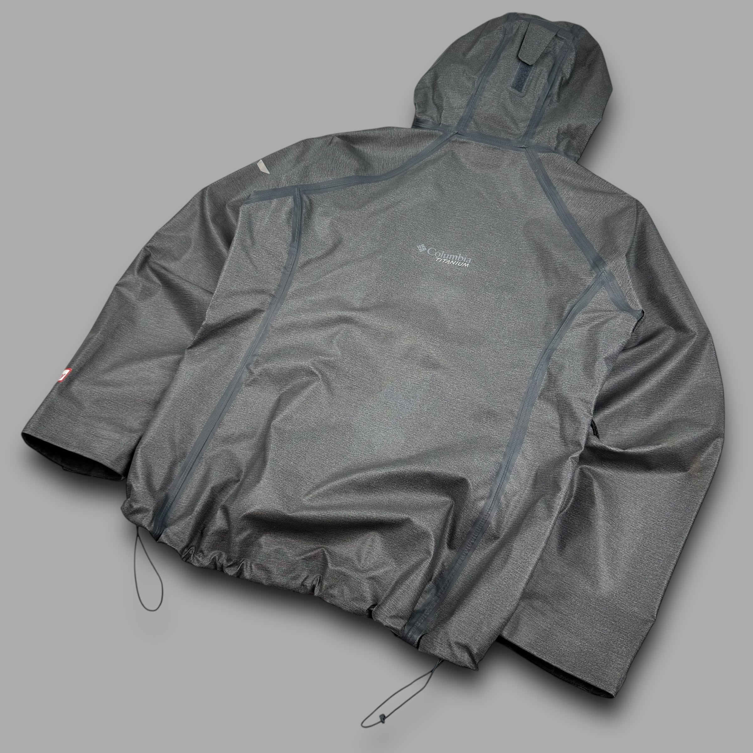 Columbia titanium 2000's taped seams technical lightweight shell jacket (XL)
