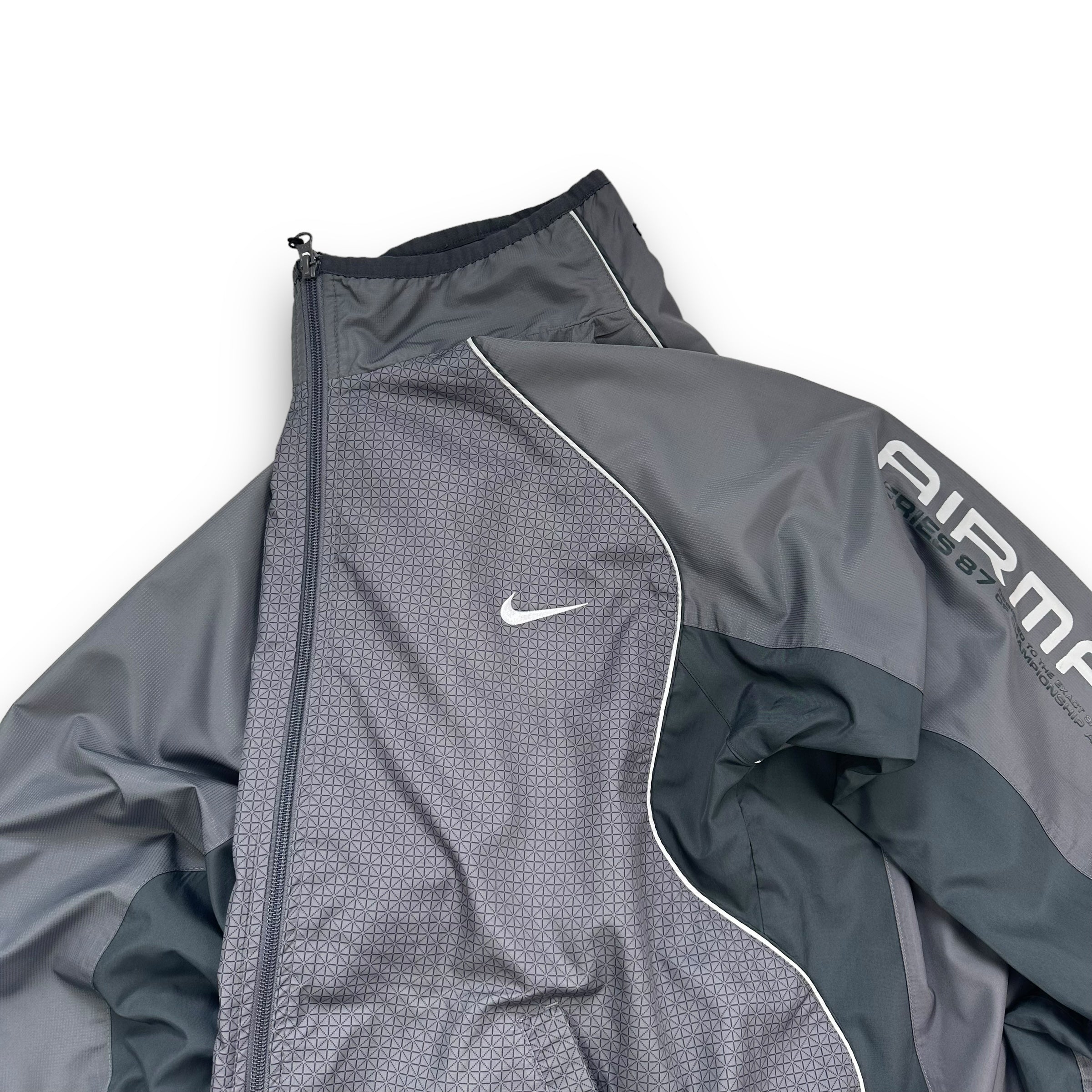 Nike 2000’s airmax series 87 spellout track top (M)