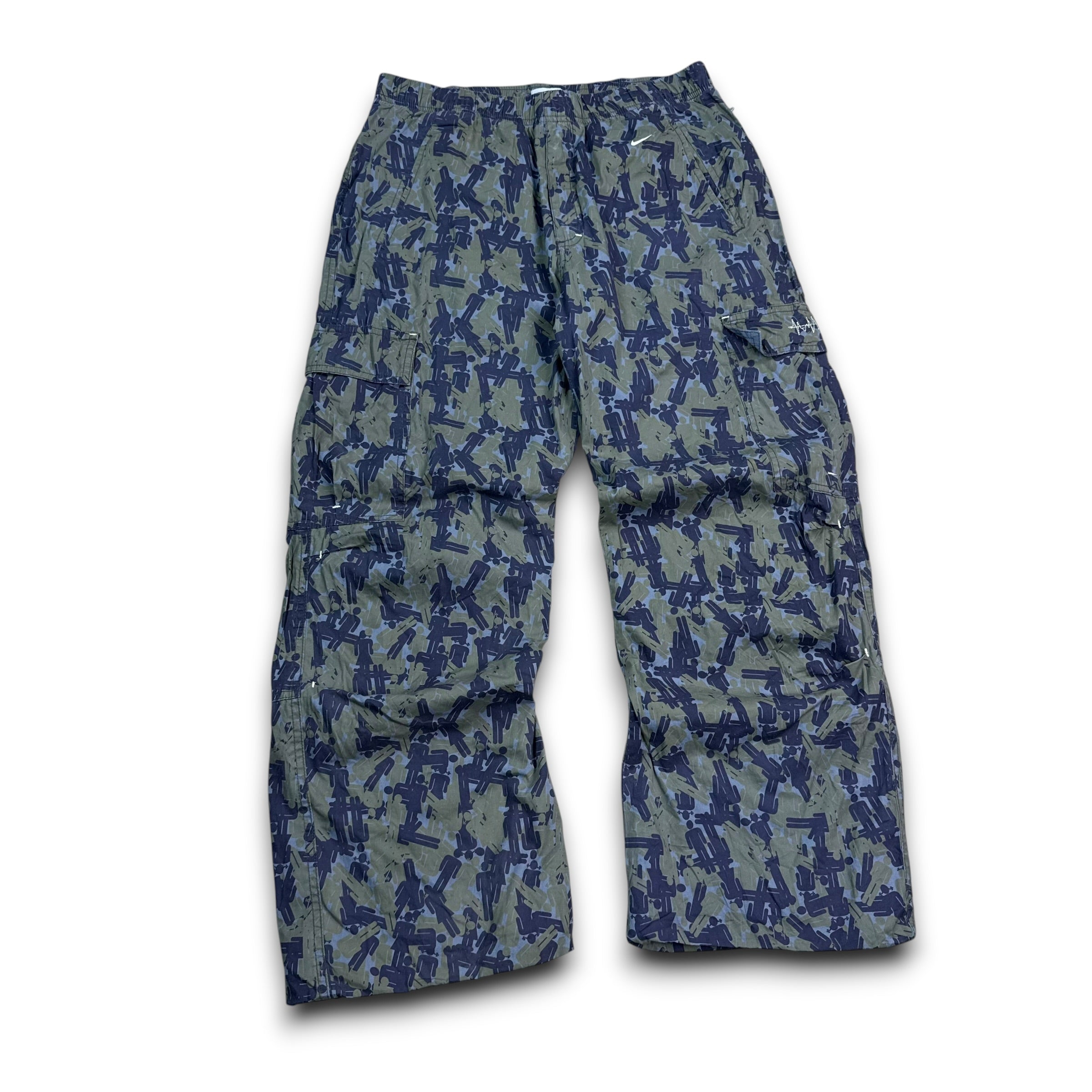 Nike 2000's graphic gender figure camo printed baggy bottoms (S)