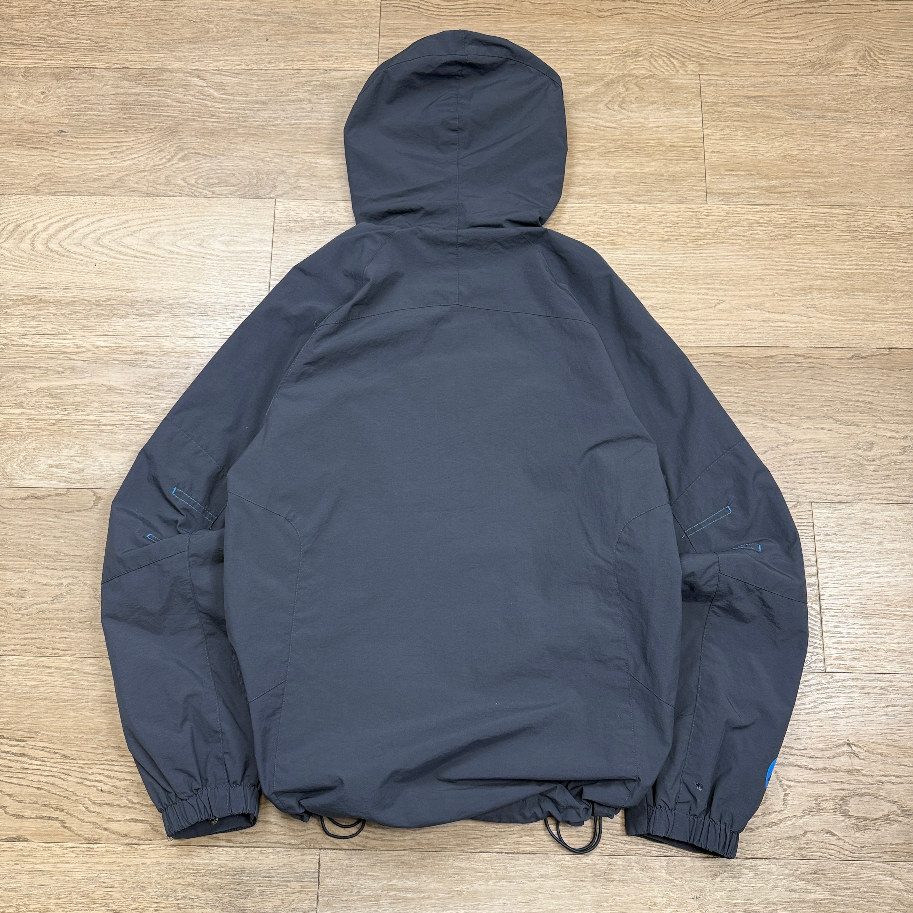 Airwalk 2000's technical lightweight nylon hooded goggle jacket with contrast stitching (S)