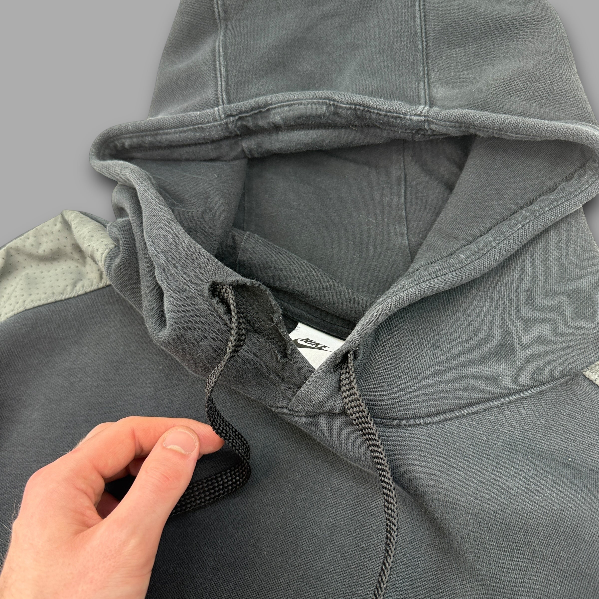 Nike 2000's graphic centre swoosh pullover hoodie (XXL)