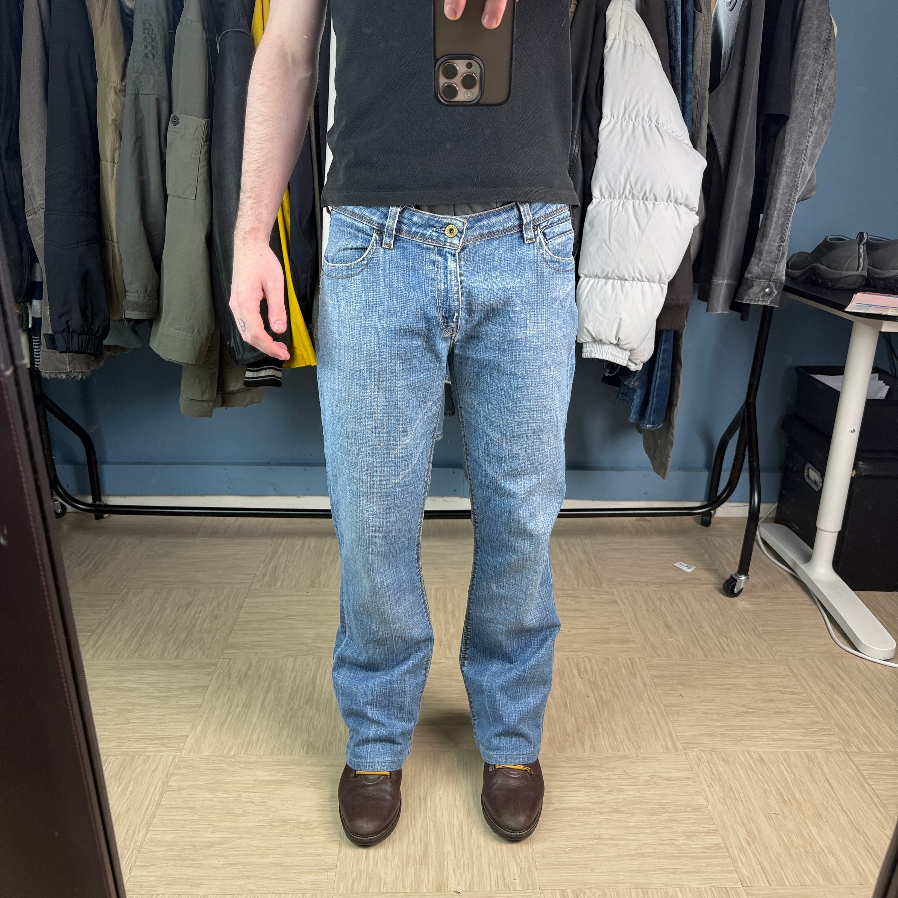 Levi's 572 2000's relaxed fit denim bootcut jeans (S)