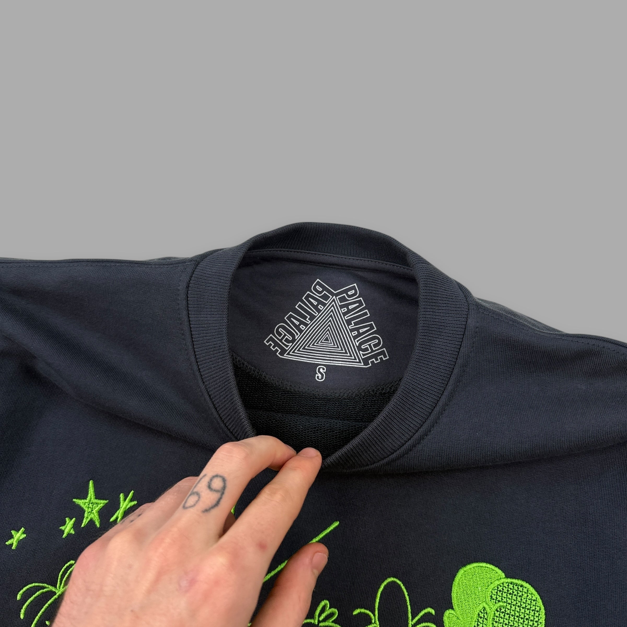 Palace KO crewneck pullover (S)