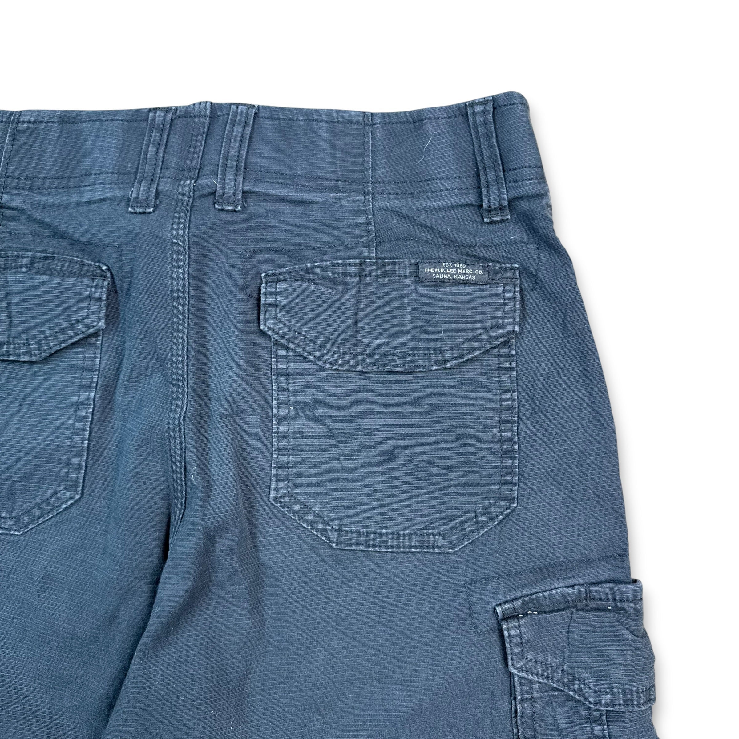 Lee motion 2000's baggy cargo shorts (XS)
