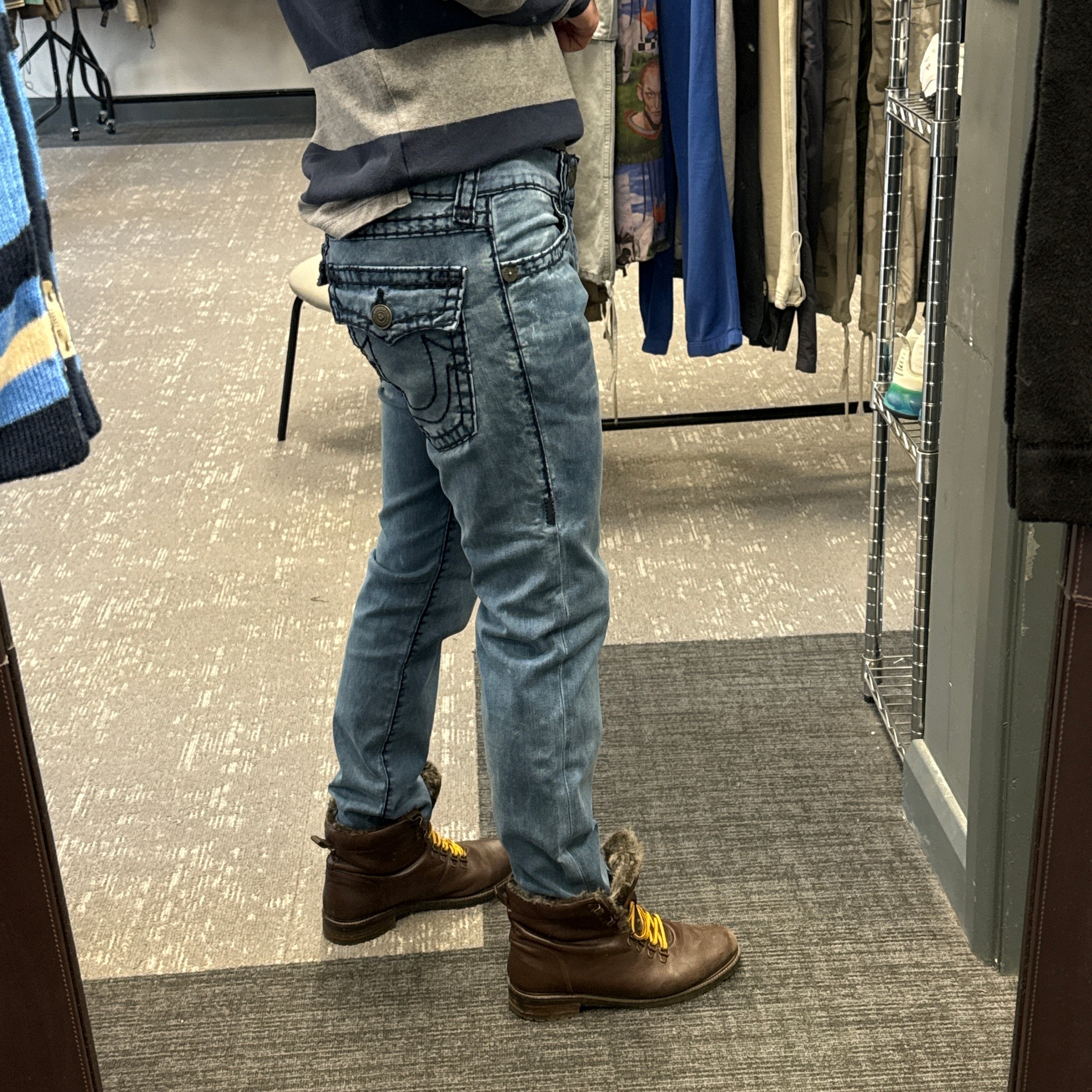 True religion 2000's rocco relaxed skinny contrast stitch washed denim jeans (S)