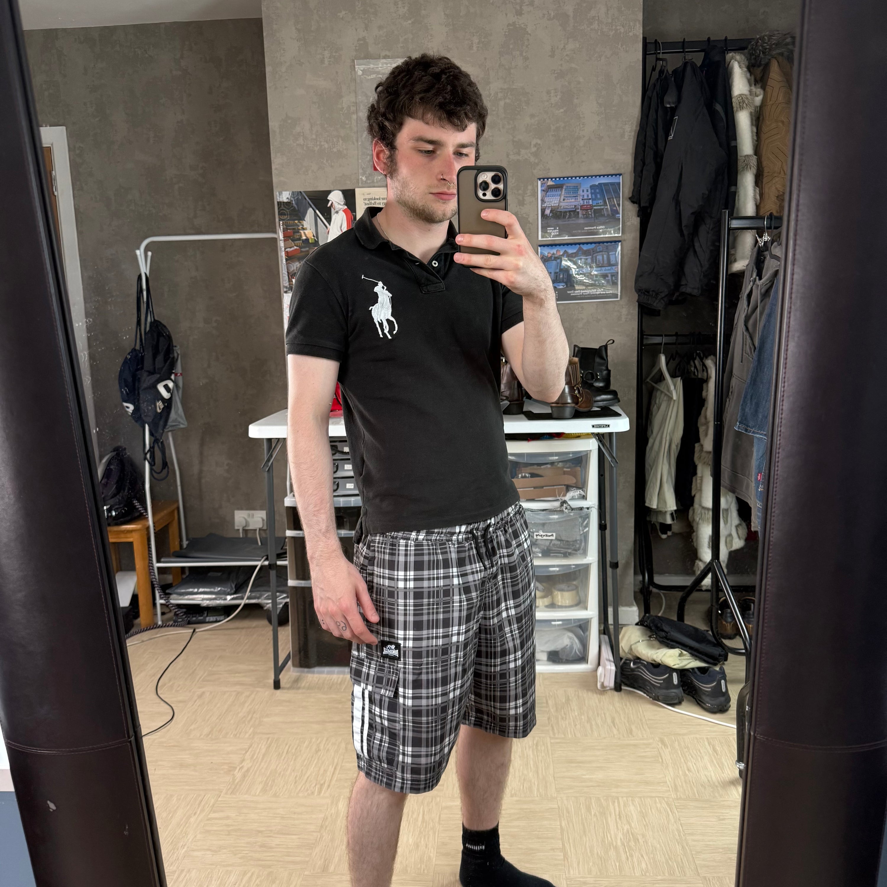 Lonsdale 2000's baggy plaid black swim shorts (M)