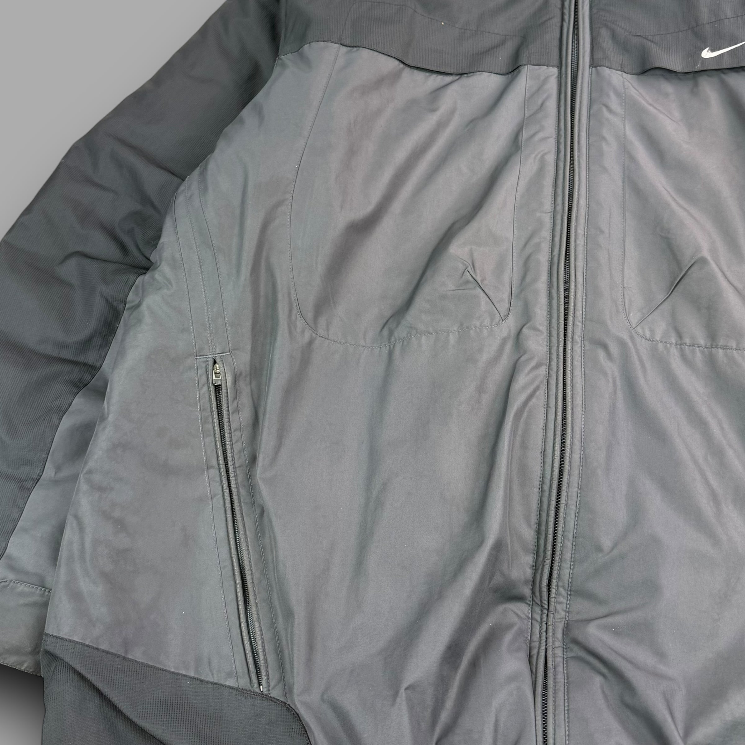 Nike 2000's athletic 71 technical multi-pocket jacket (L)