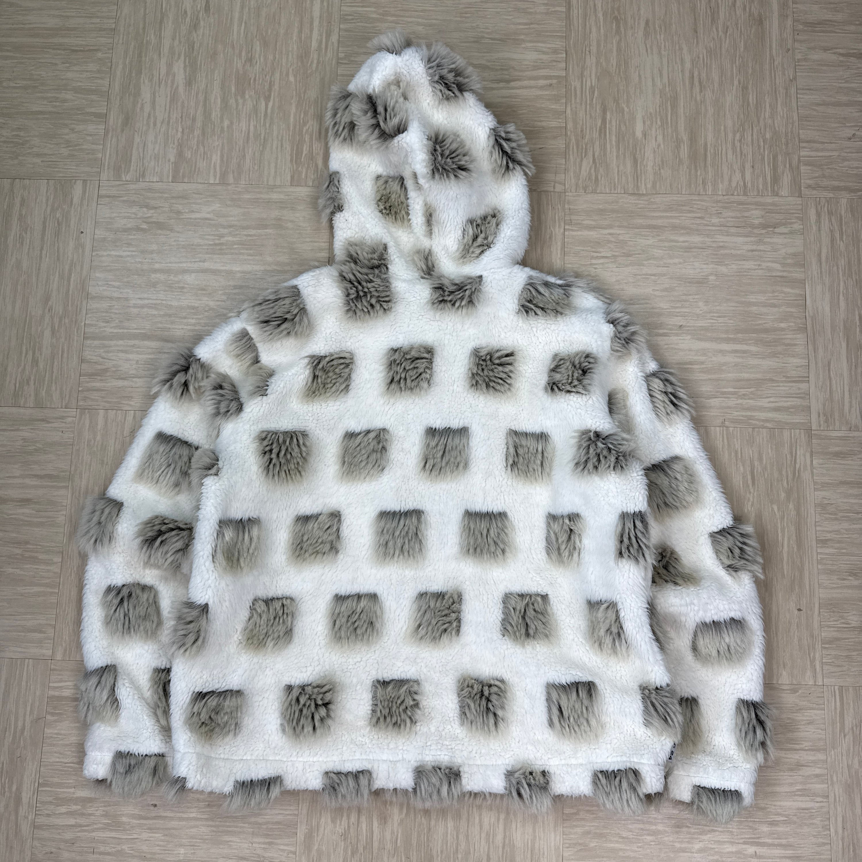 Tog24 2000's faux fur block yeti jacket (M)
