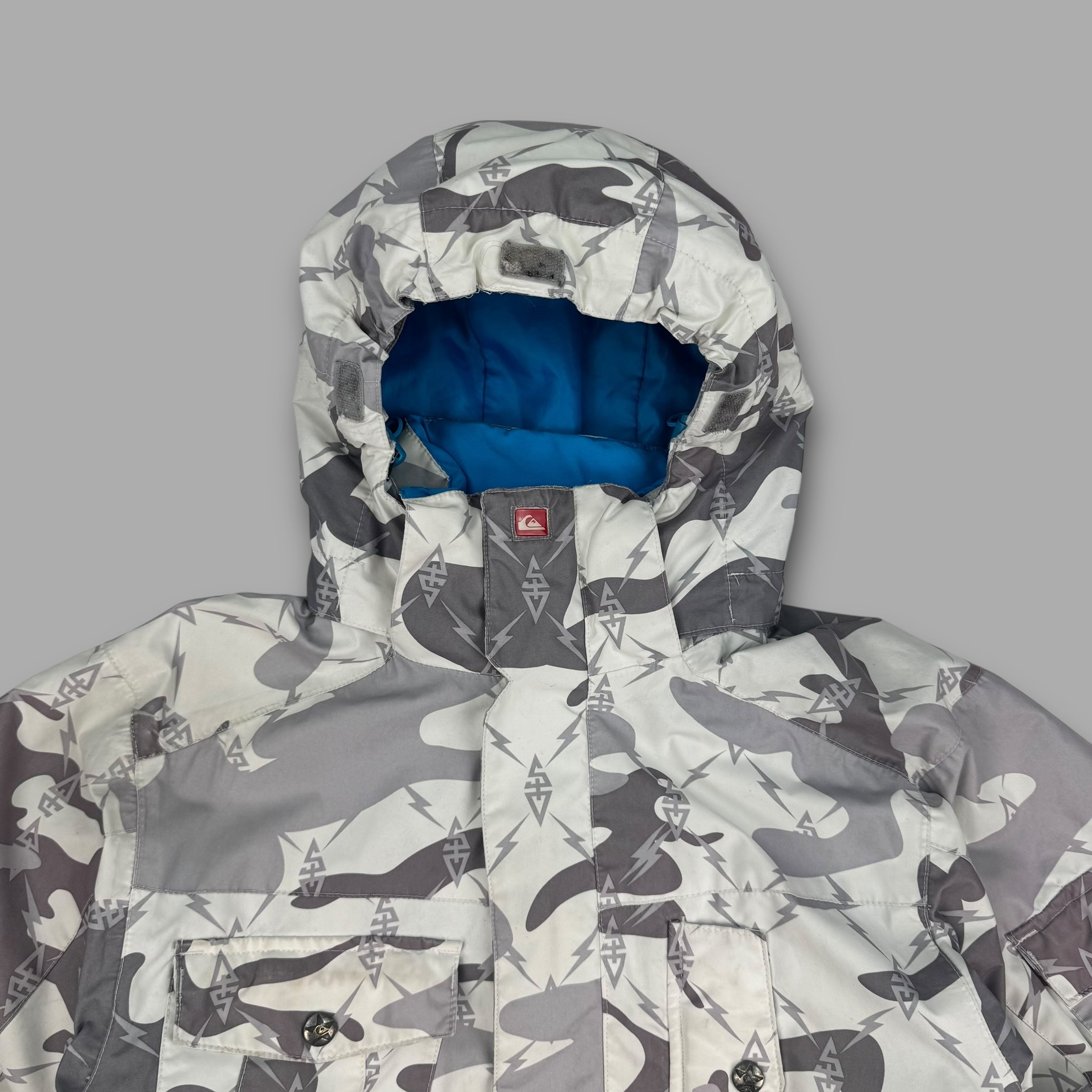 Quiksilver 2000's technical multi-pocket camo softshell ski jacket (L) wms
