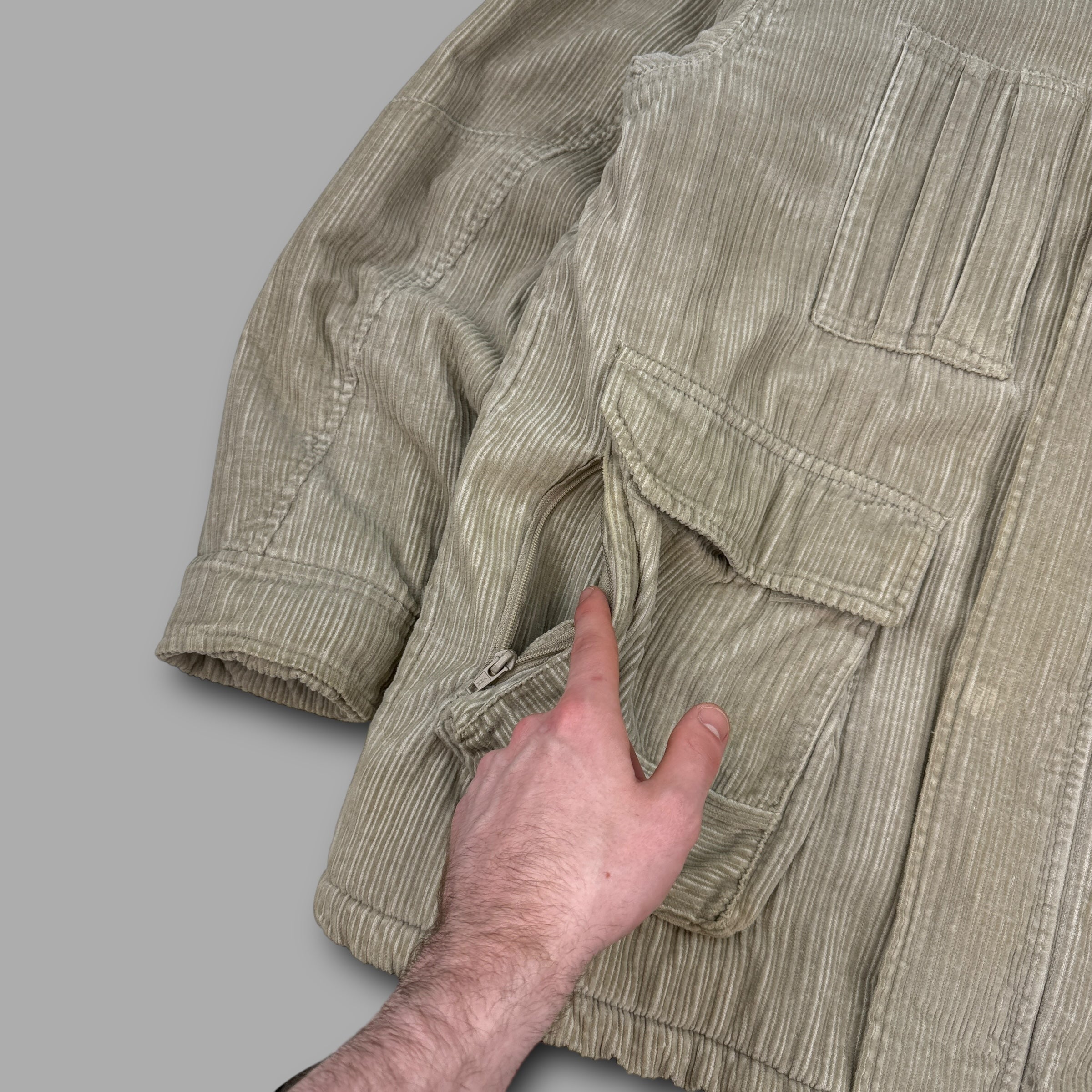 Quiksilver 2000's corduroy multi-pocket zip up jacket (M)
