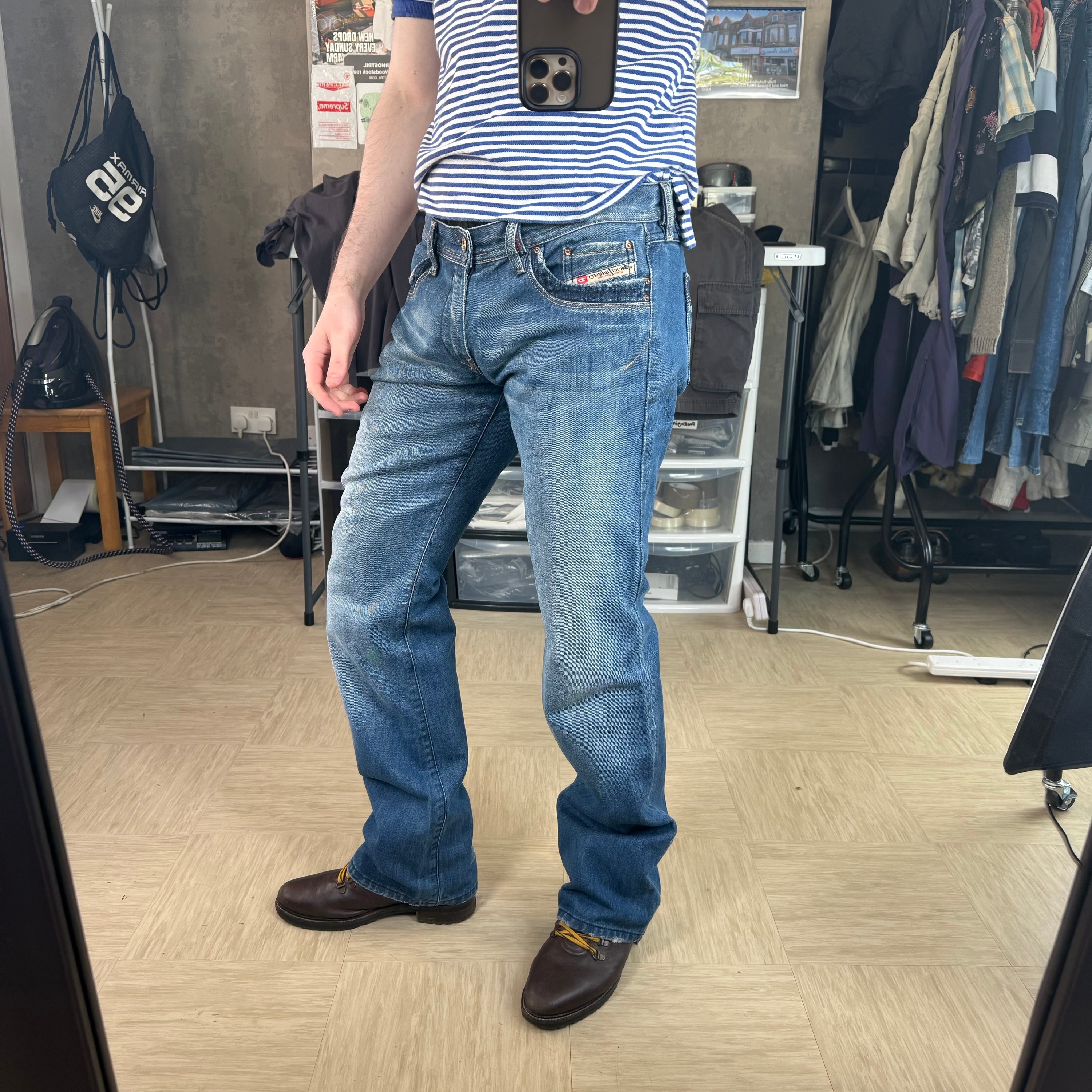 Diesel 2000's relaxed denim bootcut jeans (S)