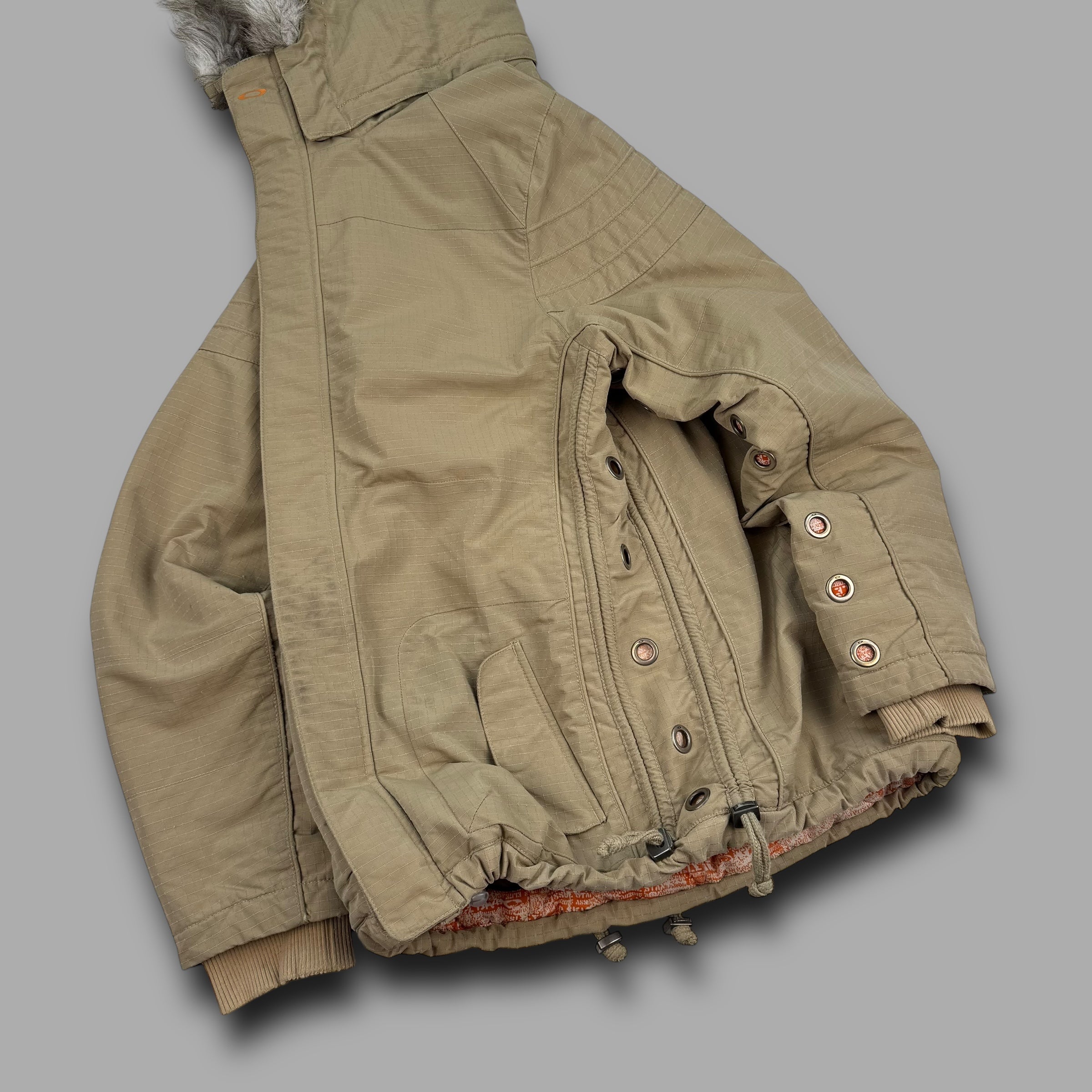 Oakley 2005 tactical field gear fur hooded softshell jacket (M)