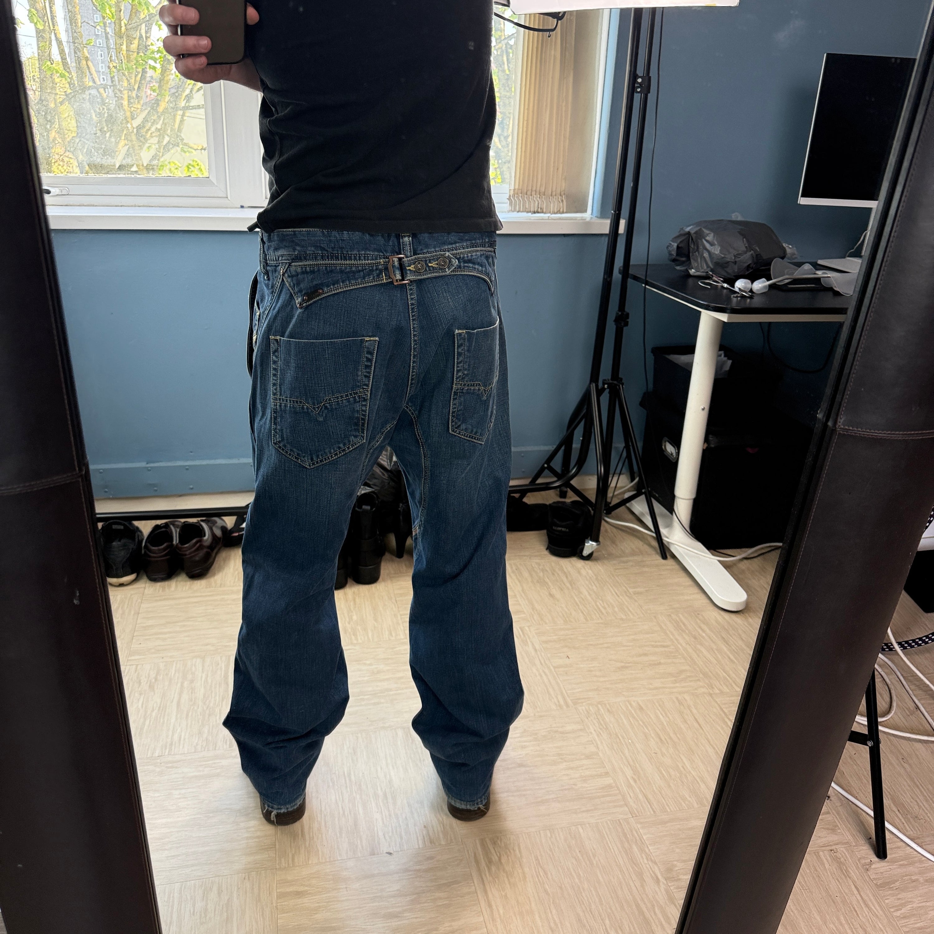 Diesel 2000's relaxed fit pheyo bootcut denim jeans (S)