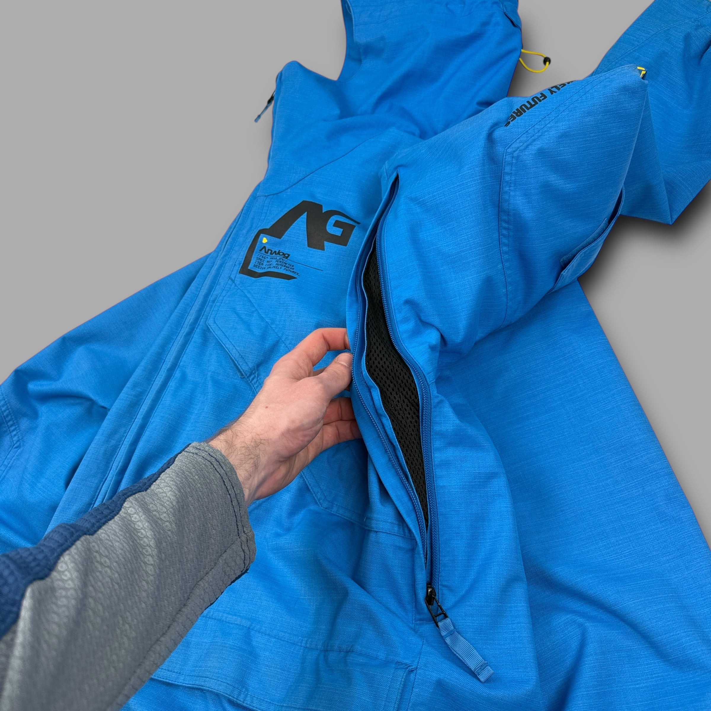 Burton analog 2000's technical multi-pocket panelled ski jacket (L)