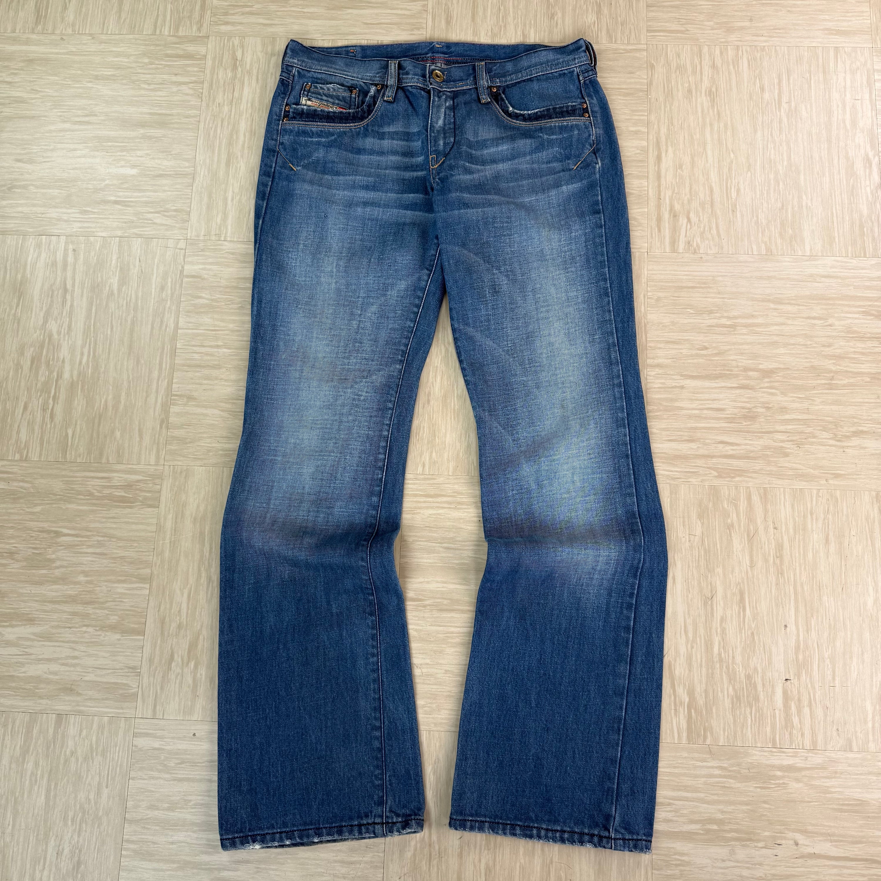 Diesel 2000's relaxed denim bootcut jeans (S)