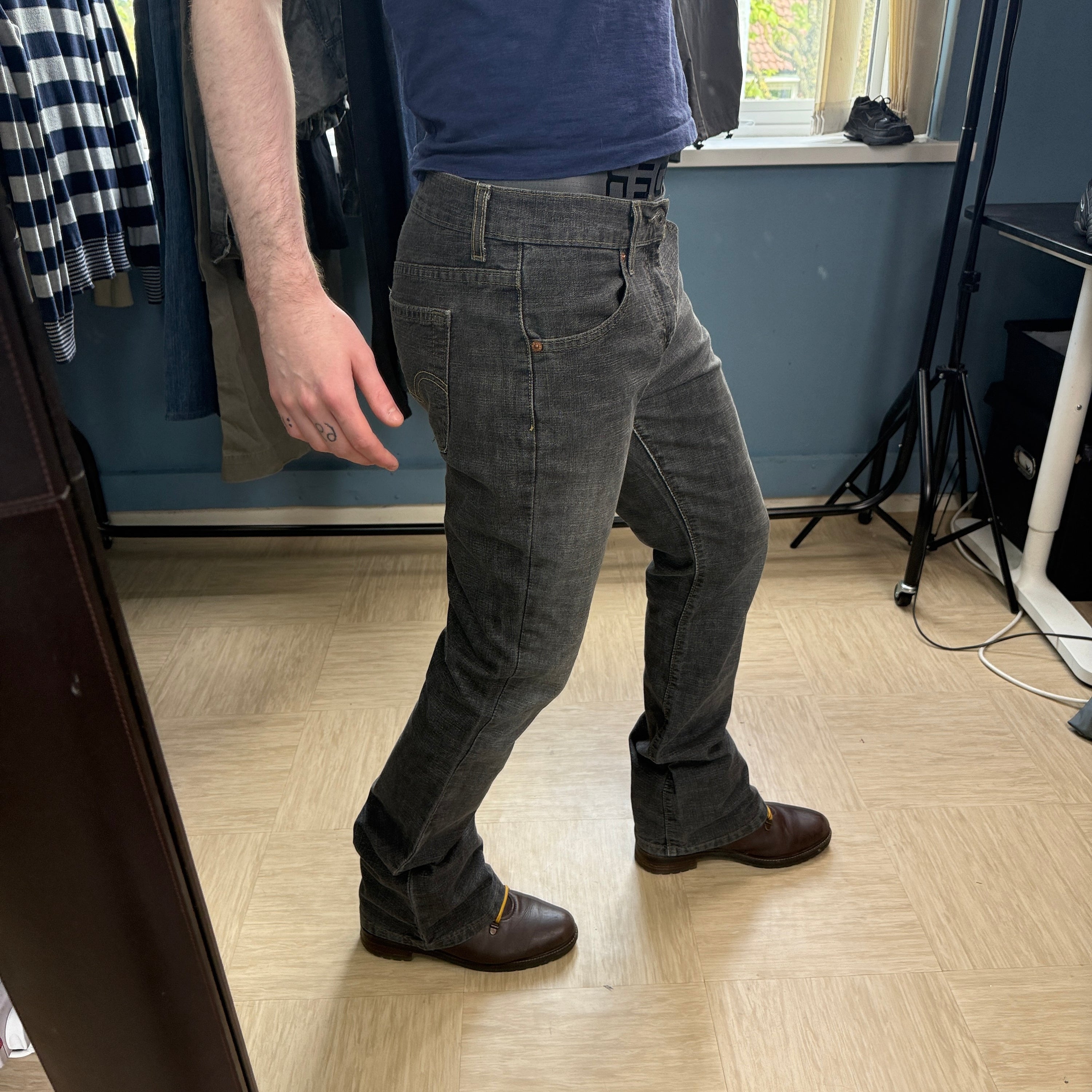 Levi's 515 2000's nouveau boot-cut denim jeans (M)