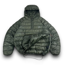 Load image into Gallery viewer, Gramicci x Nanga down-filled pullover puffer jacket (L)
