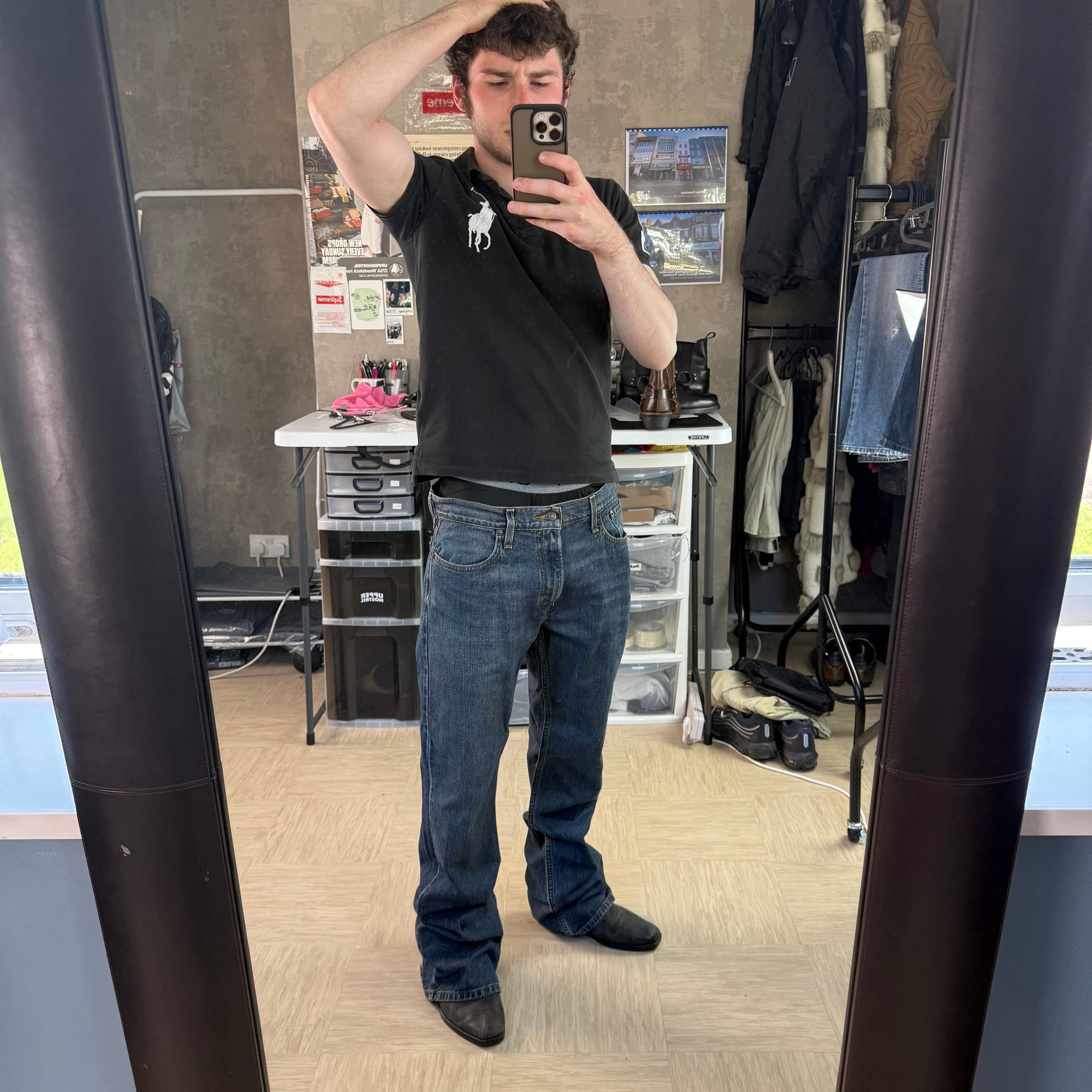 Levi's 527 2000's dark low bootcut denim jeans (M)