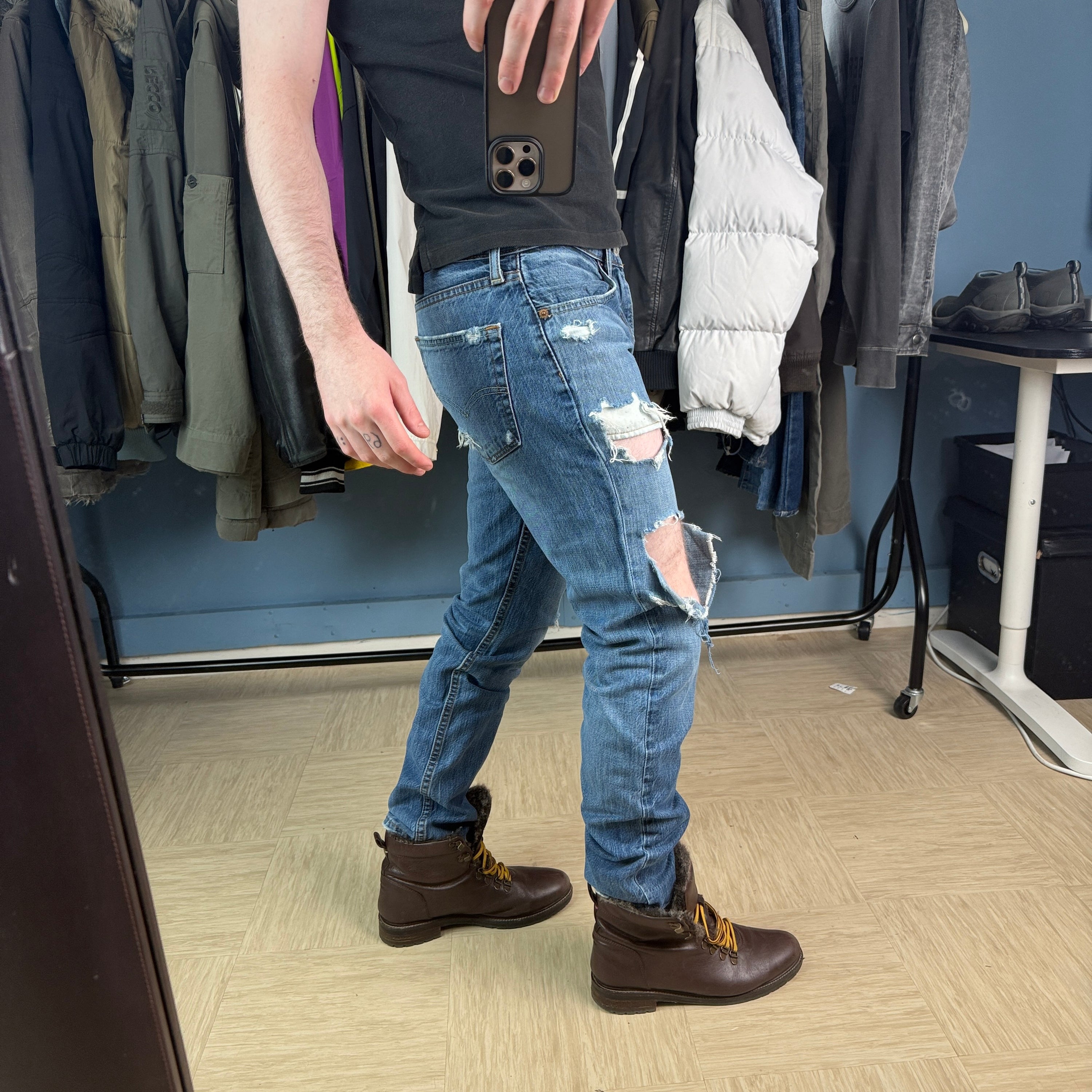 Levi's 511 2000's slim fit distressed jeans (S)