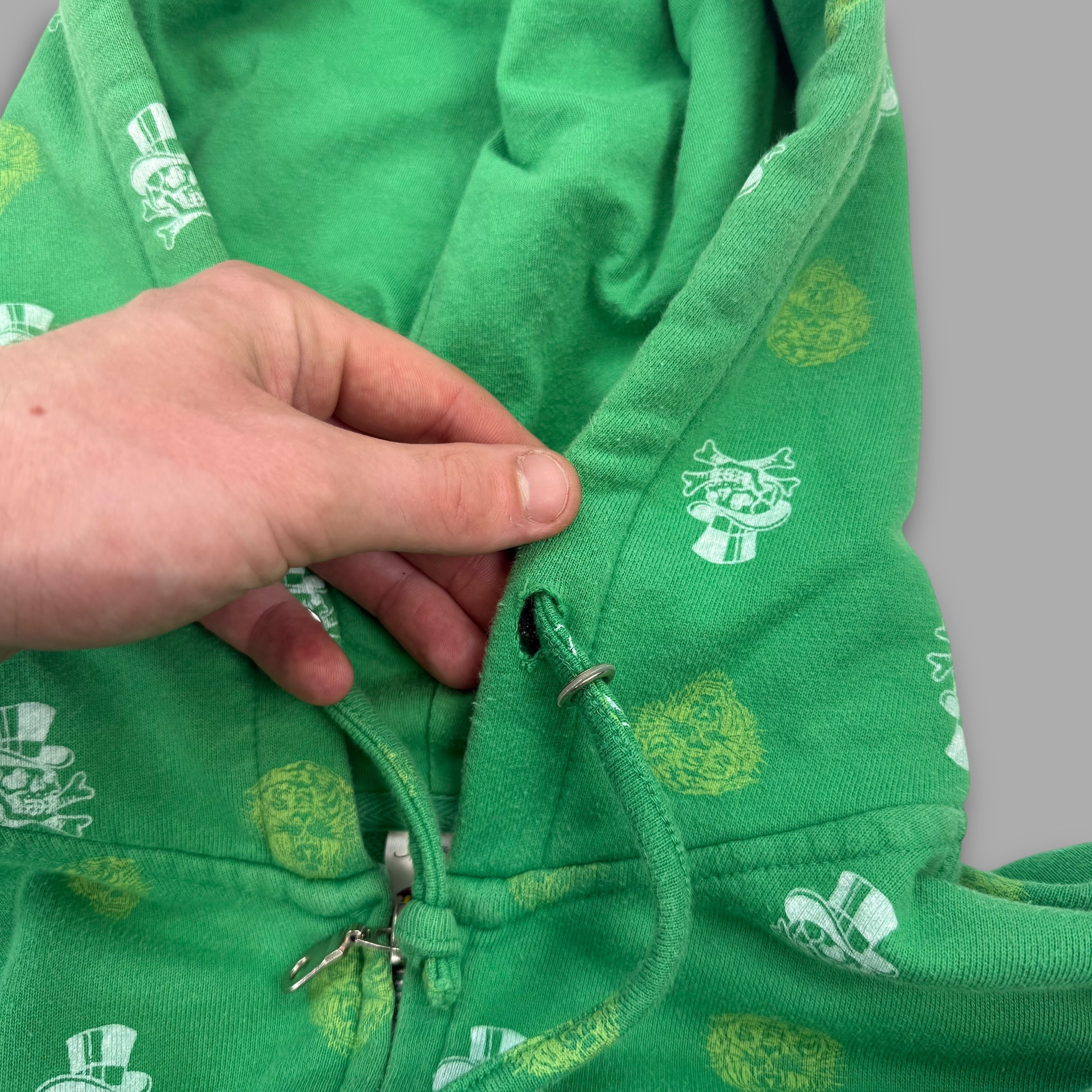 Ed hardy 2000's graphic monogram hoodie (M)