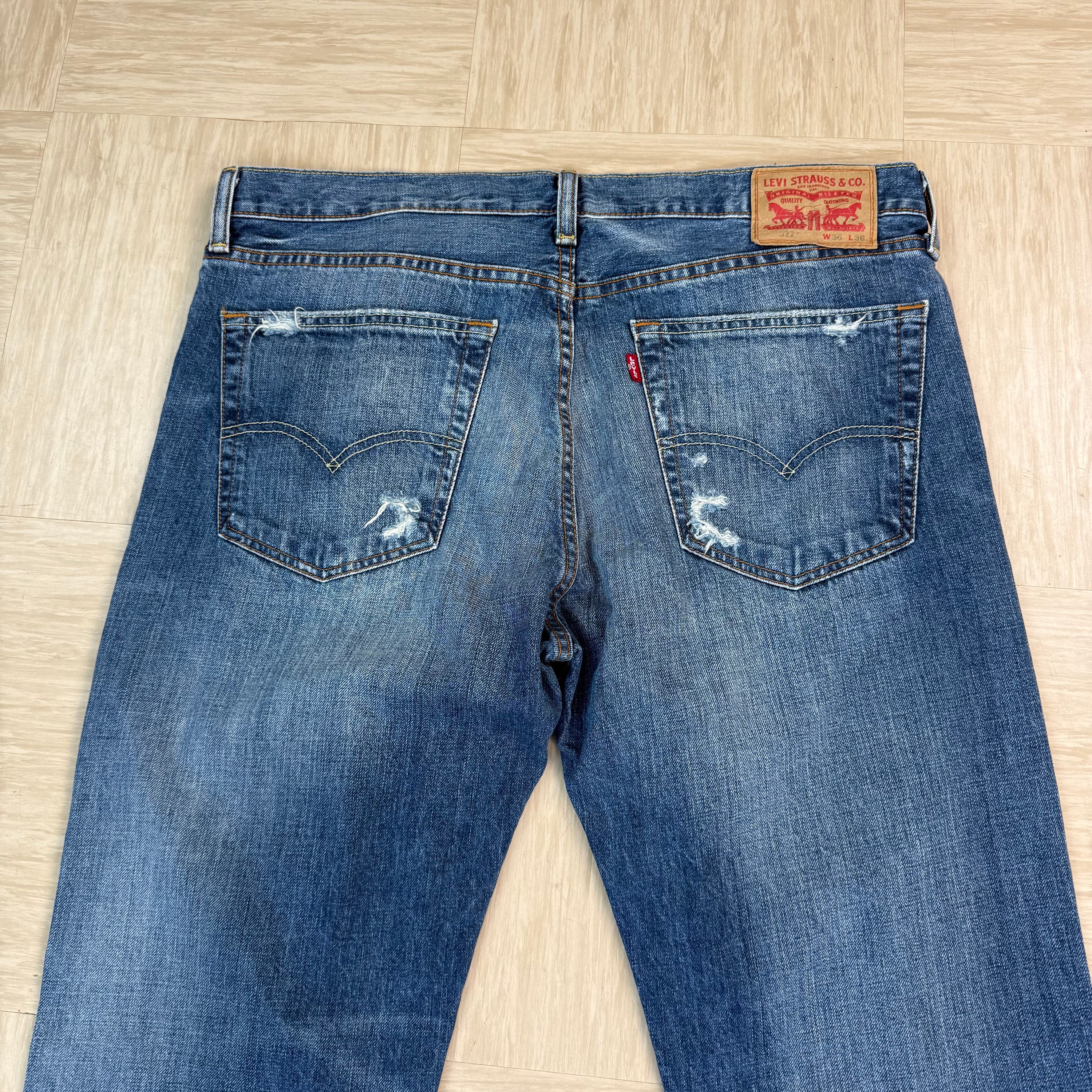 Levi's 527 2000's distressed long leg relaxed denim bootcut jeans (L-XL)