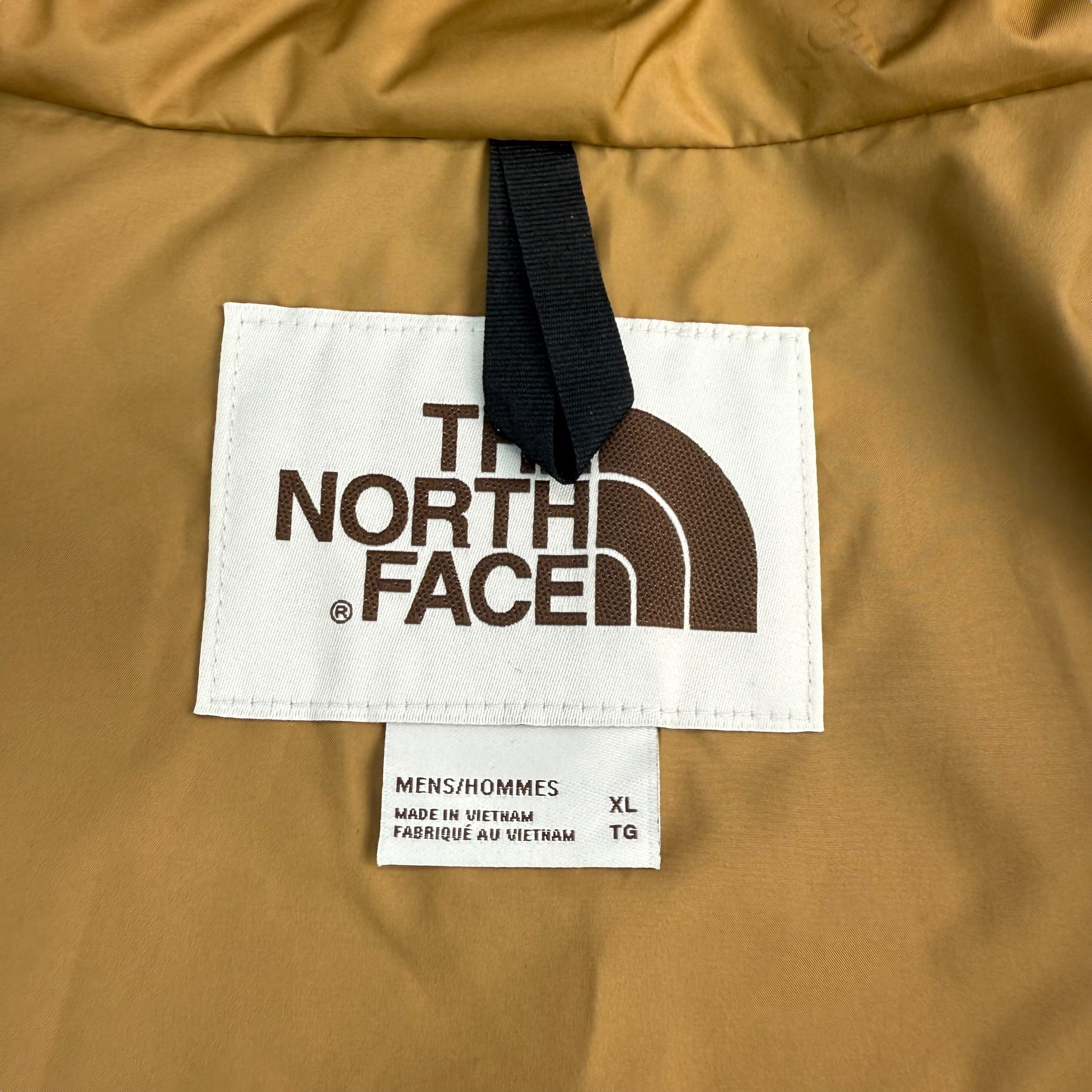 The north face 2023 technical multi-pocket camo shell jacket (XL)