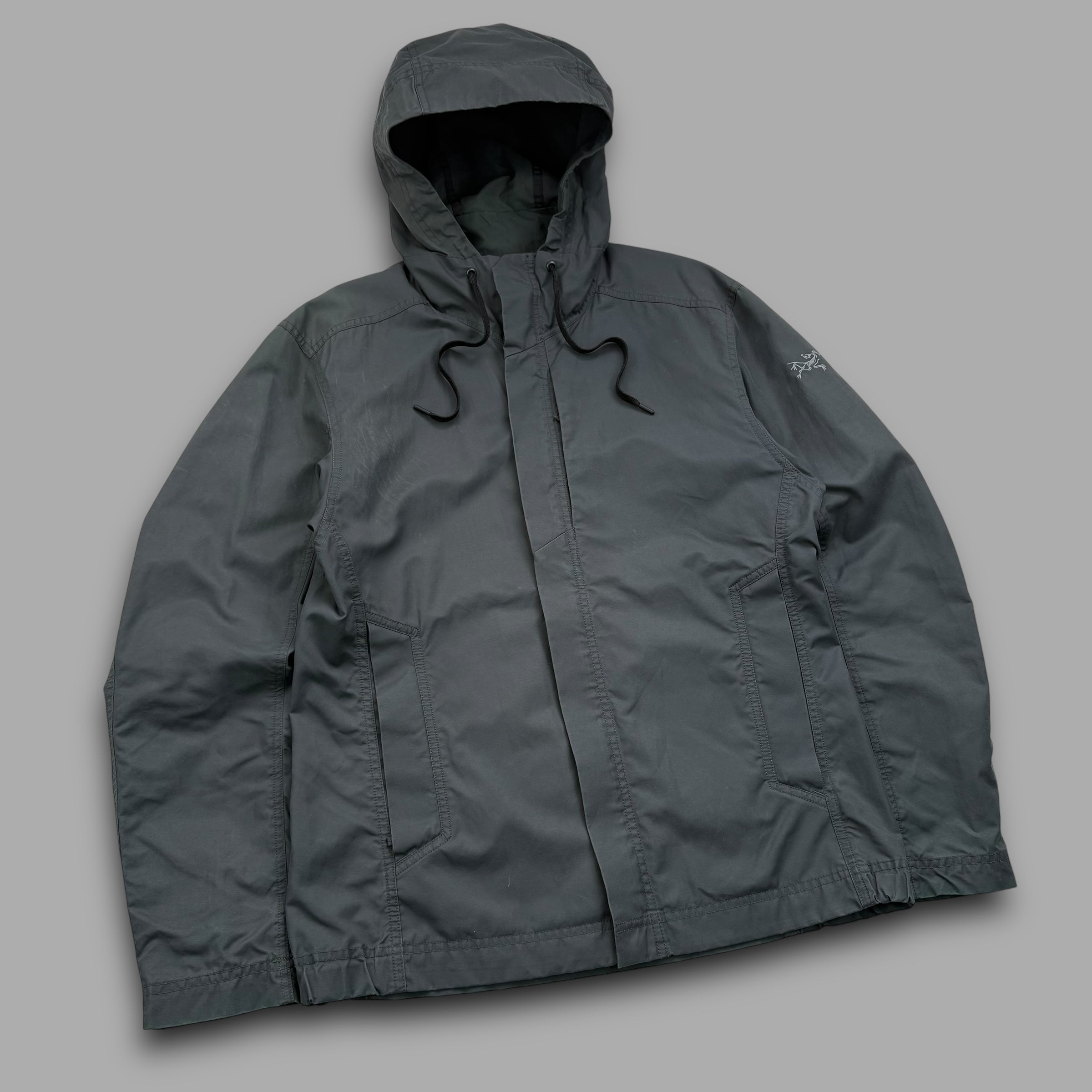 Arc'teryx 2015 panelled waxed full-zip shell jacket (M) – Uppernostril