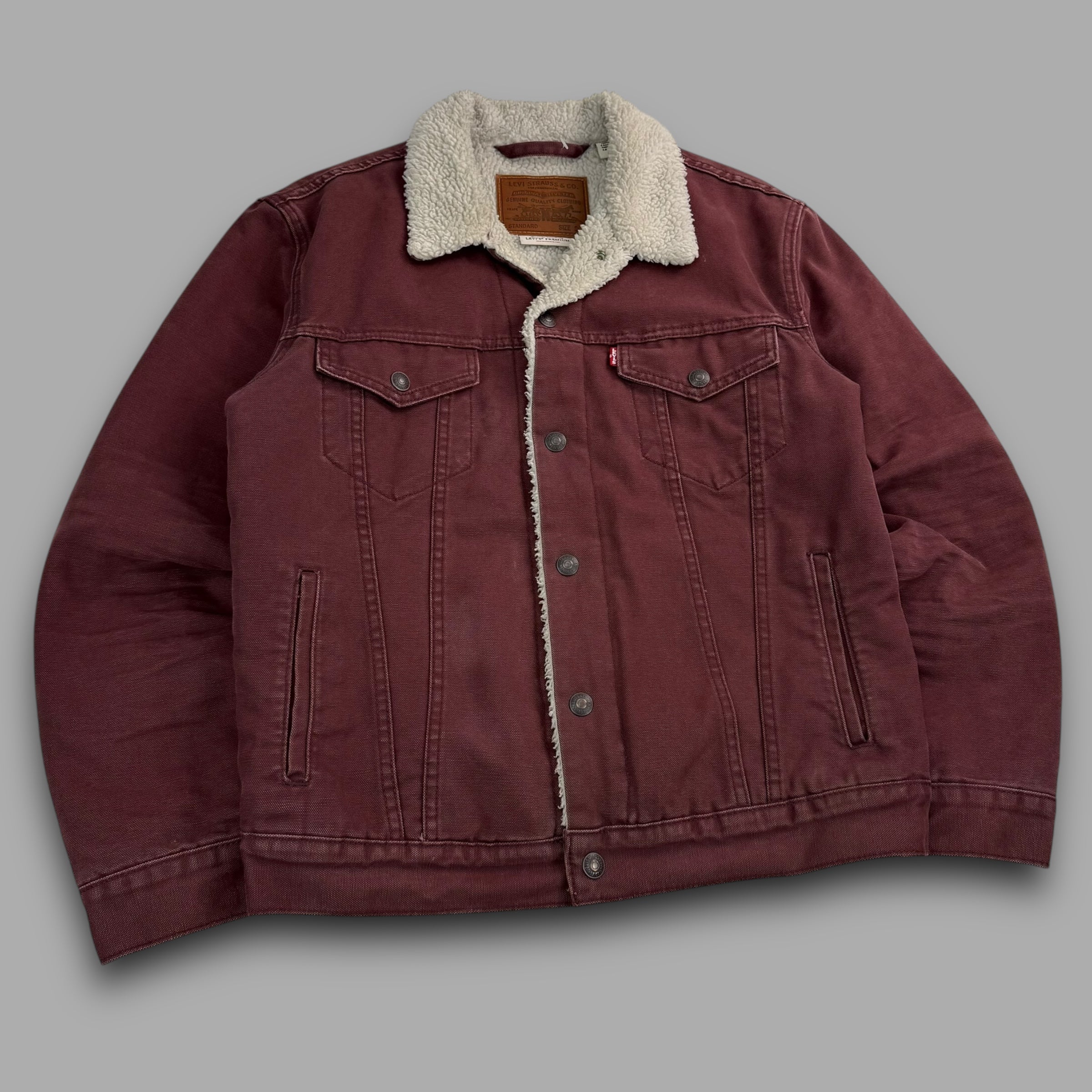 Levi's sherpa lined red denim jacket (S)