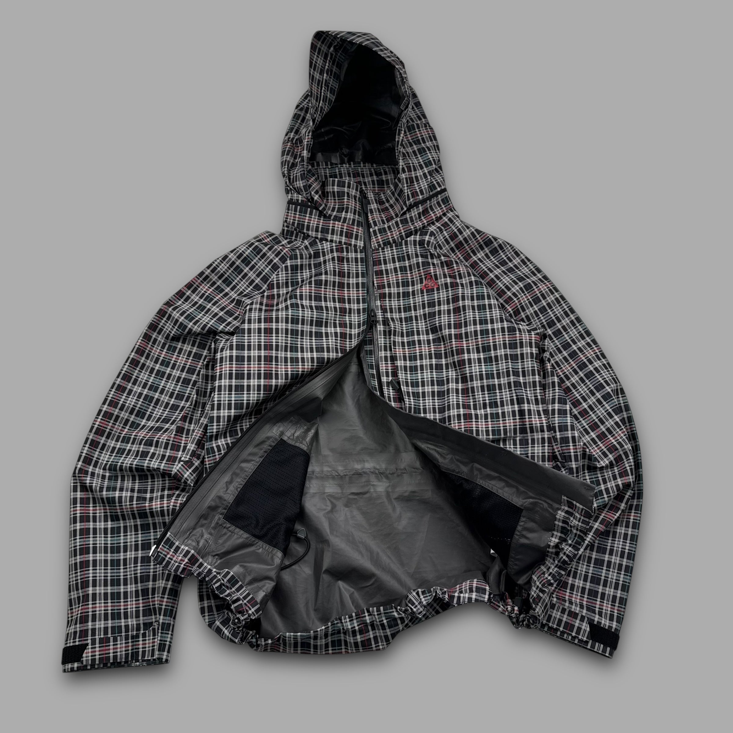 Nike ACG 2000's technical plaid taped seams shell jacket (M